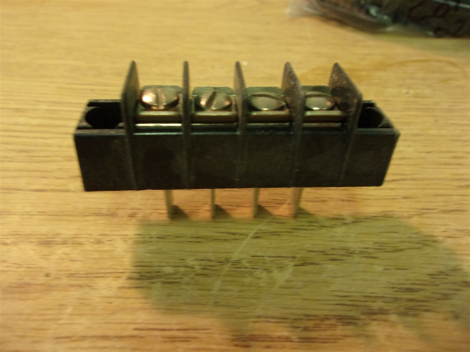 NEW Barrier Block Connector 4 0.437″ 11.10mm Circuit Lot of 2 *FREE SHIPPING*