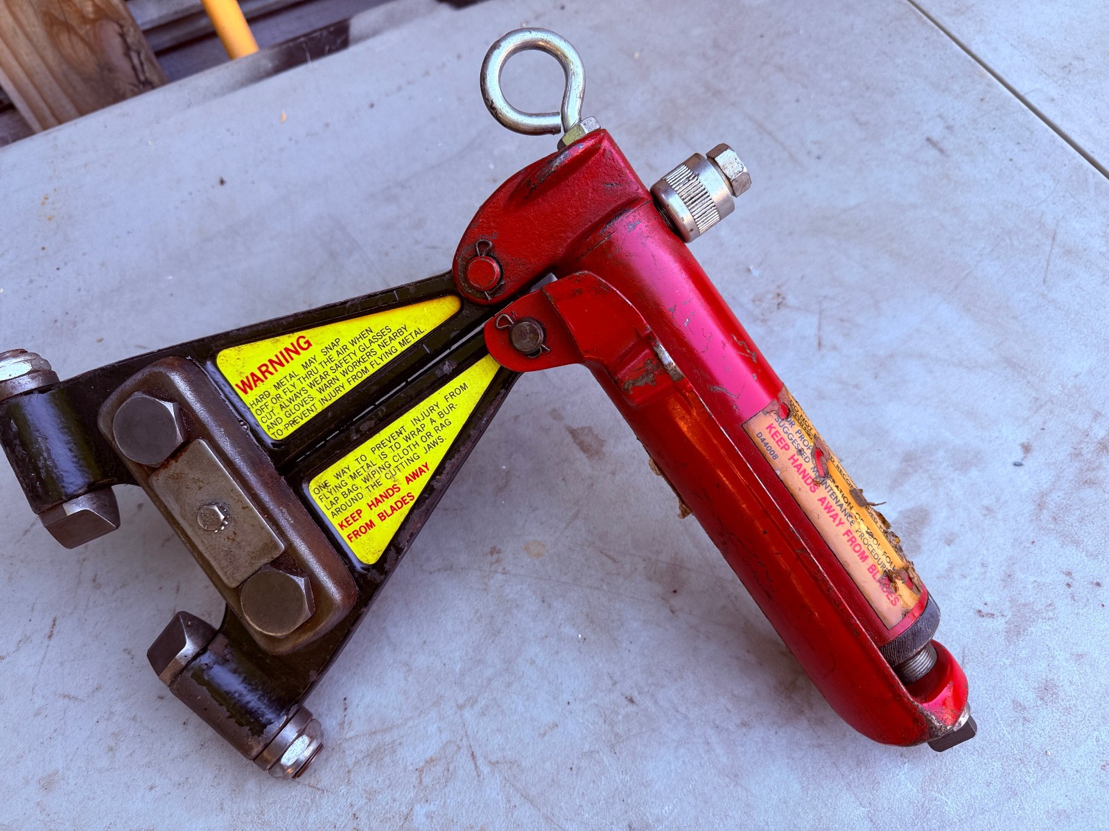 HKP Hydraulic Soft Nut Splitter w/ Cylinder – Needs Refill – 1780PQ 1713PQ