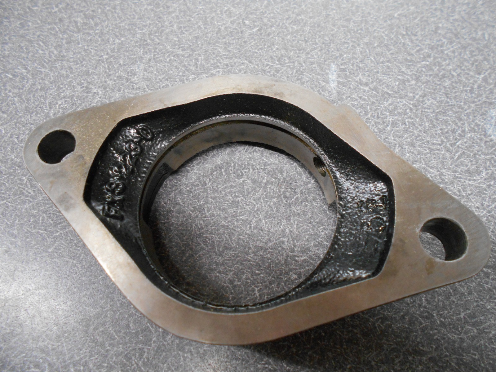 Burns/Tisco 72mm 2-Bolt Greasable Bearing Flange. T72-R. NEW!