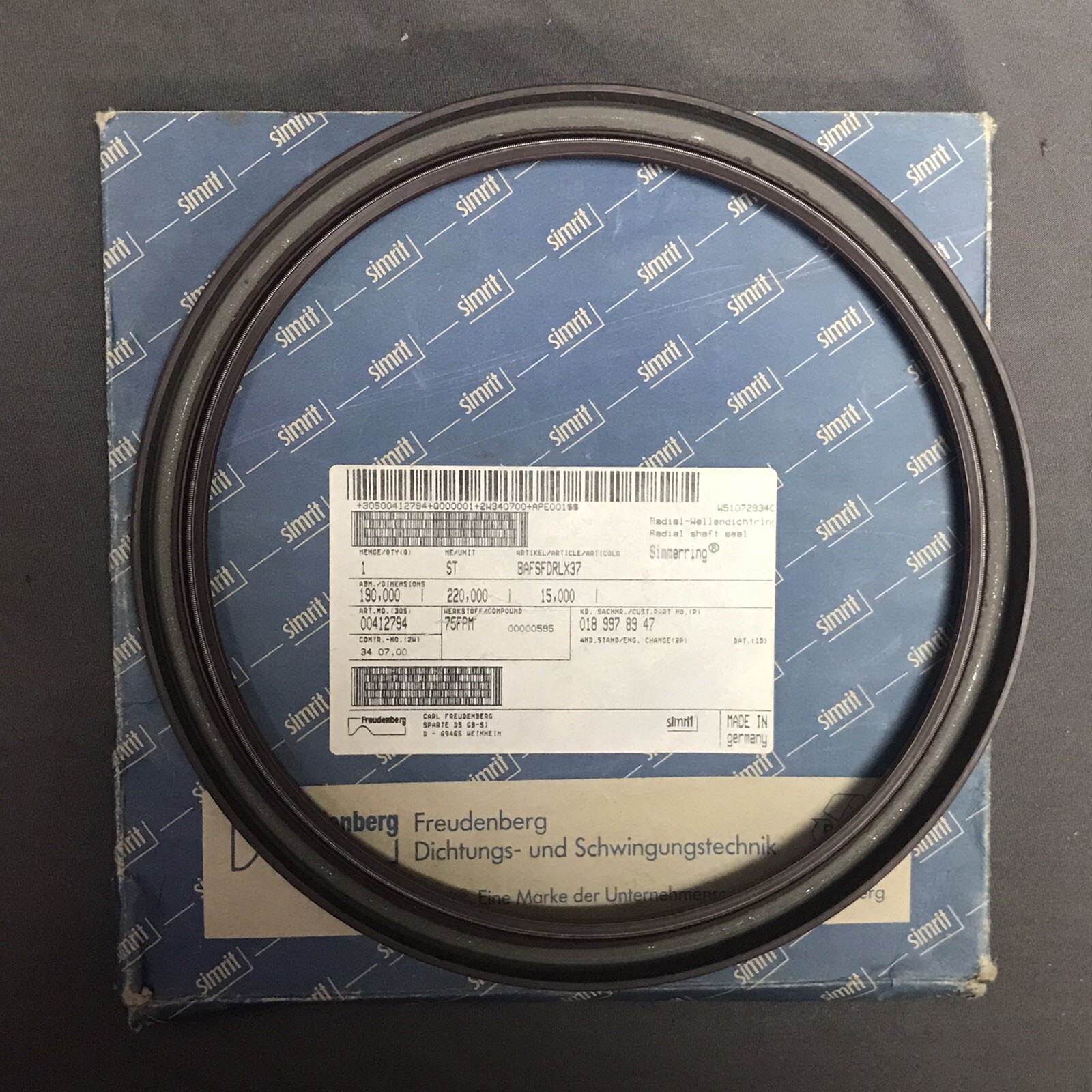 Freudenberg Radial Shaft Seal BAFSFDRLX37 190 x 220 x 15mm New