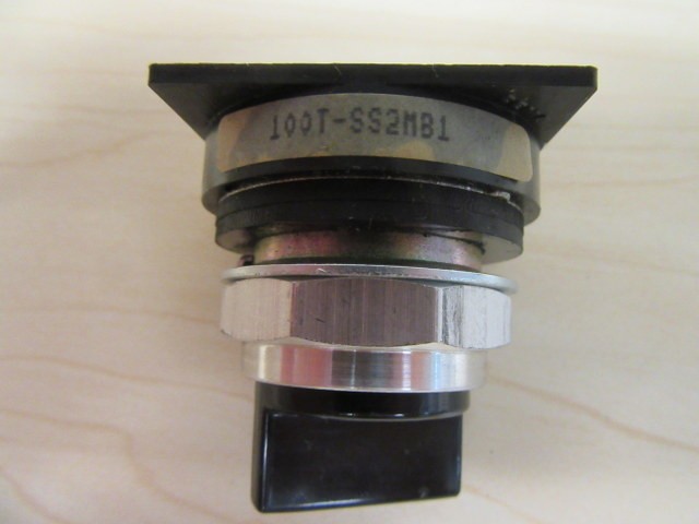 Joslyn Clark Sylvania 100T-SS2MB1 Switch 100TSS2MB1