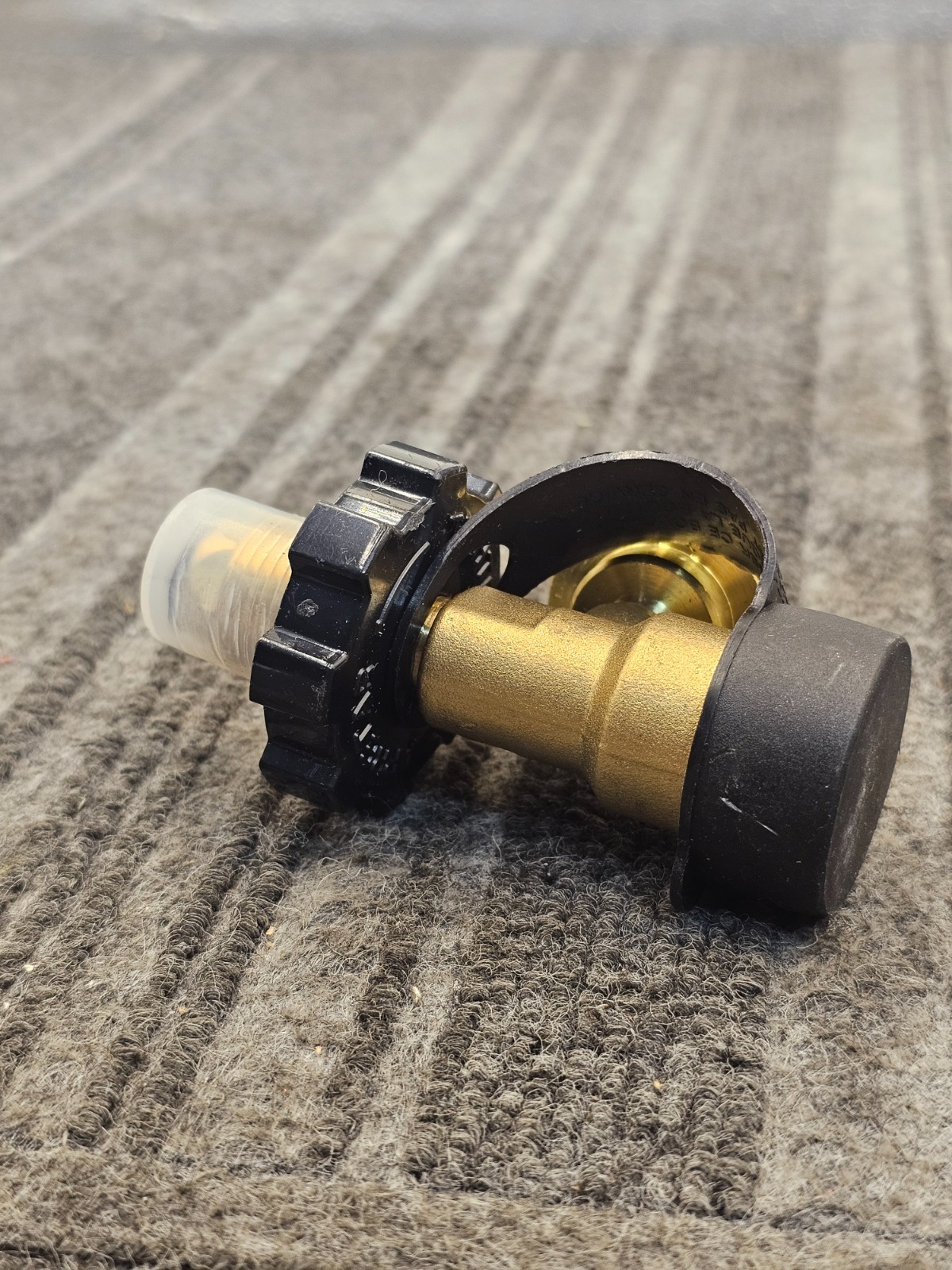 (QTY 2) Propane Gas Tank Brass Gauge Adapter Converts Old to New Connection Type