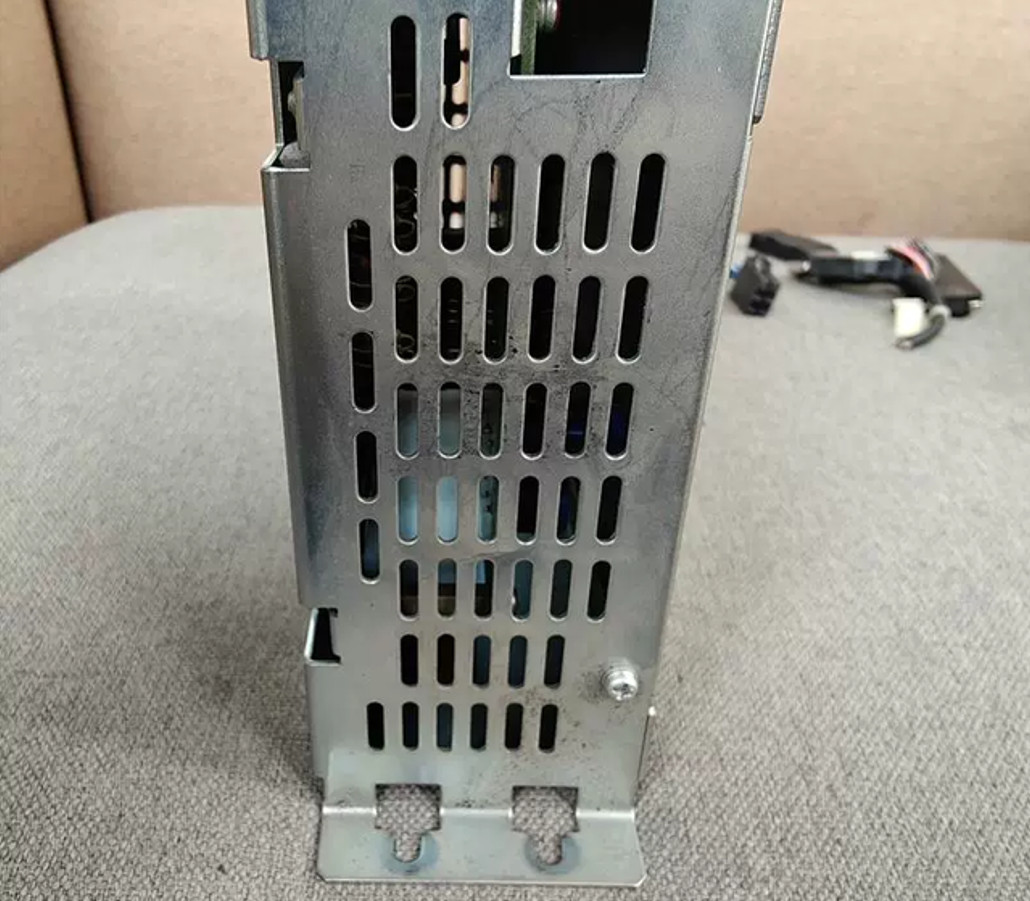 JZNC-YIU01-E JZNCYIU01E Yaskawa Robotic Servo Controller FOR DX100 USED 1PC
