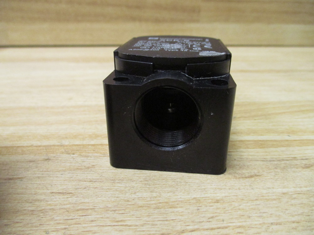 Telemecanique XCK-S Limit Switch Assy. XCKS Body Only