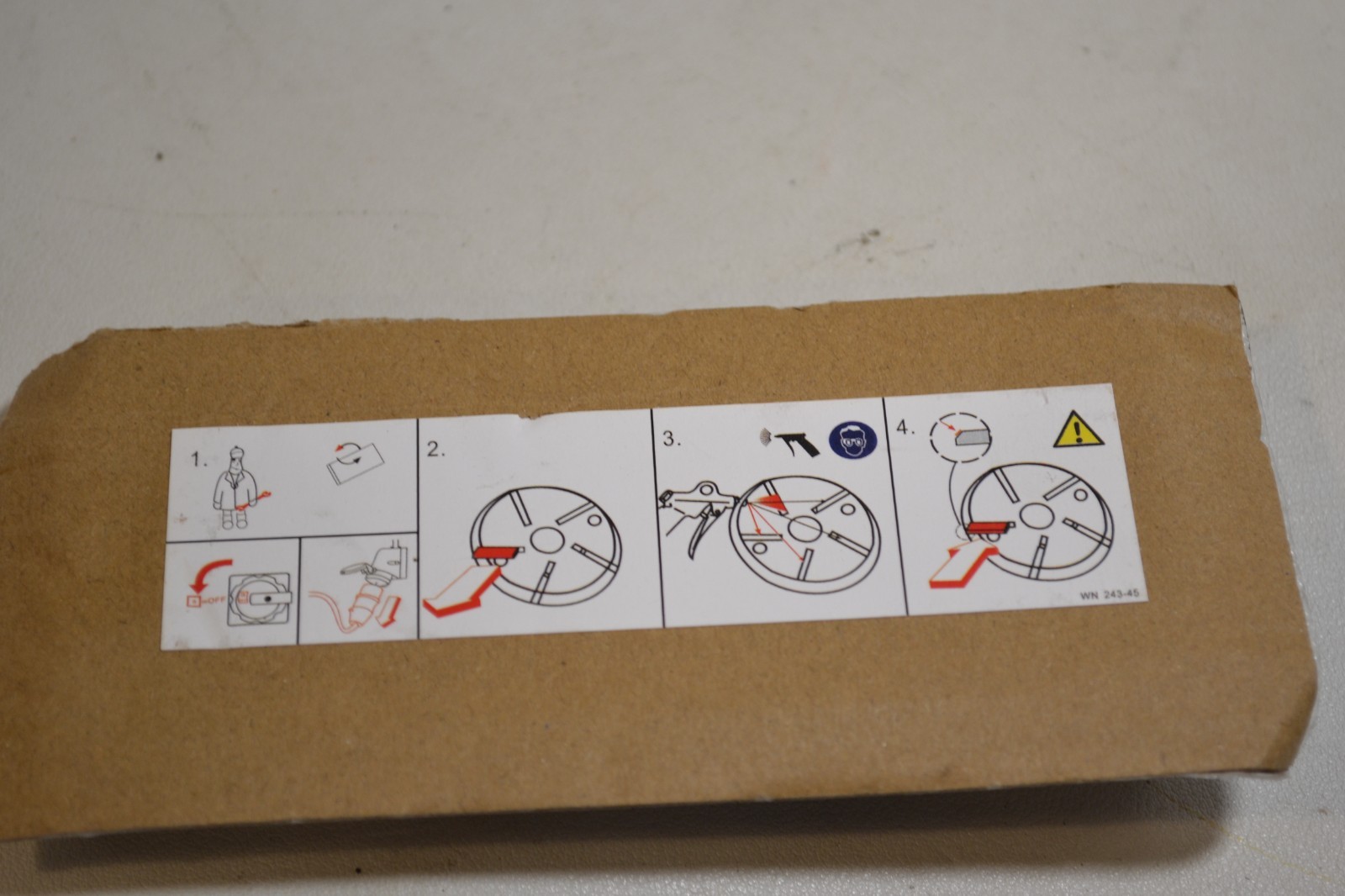4PCS/Pack SV1063B Specifications: 135*44*4
