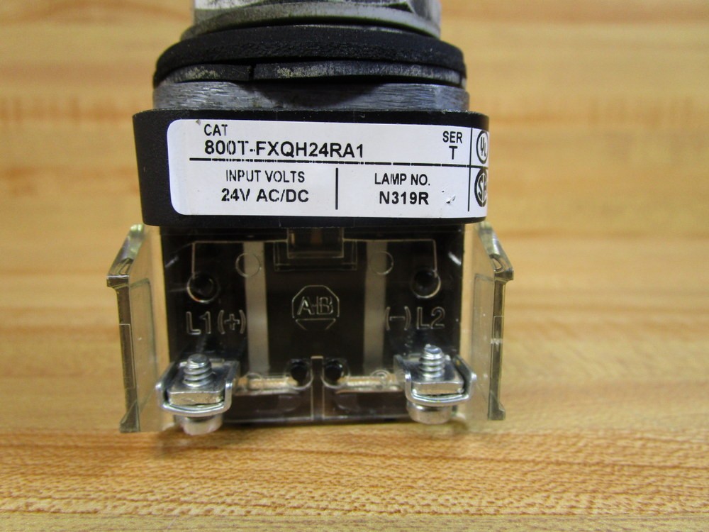 Allen Bradley 800T-FXQH24RA1 Red Button W/ 800T-XA1 & 800T-Blank (Pack of 3)