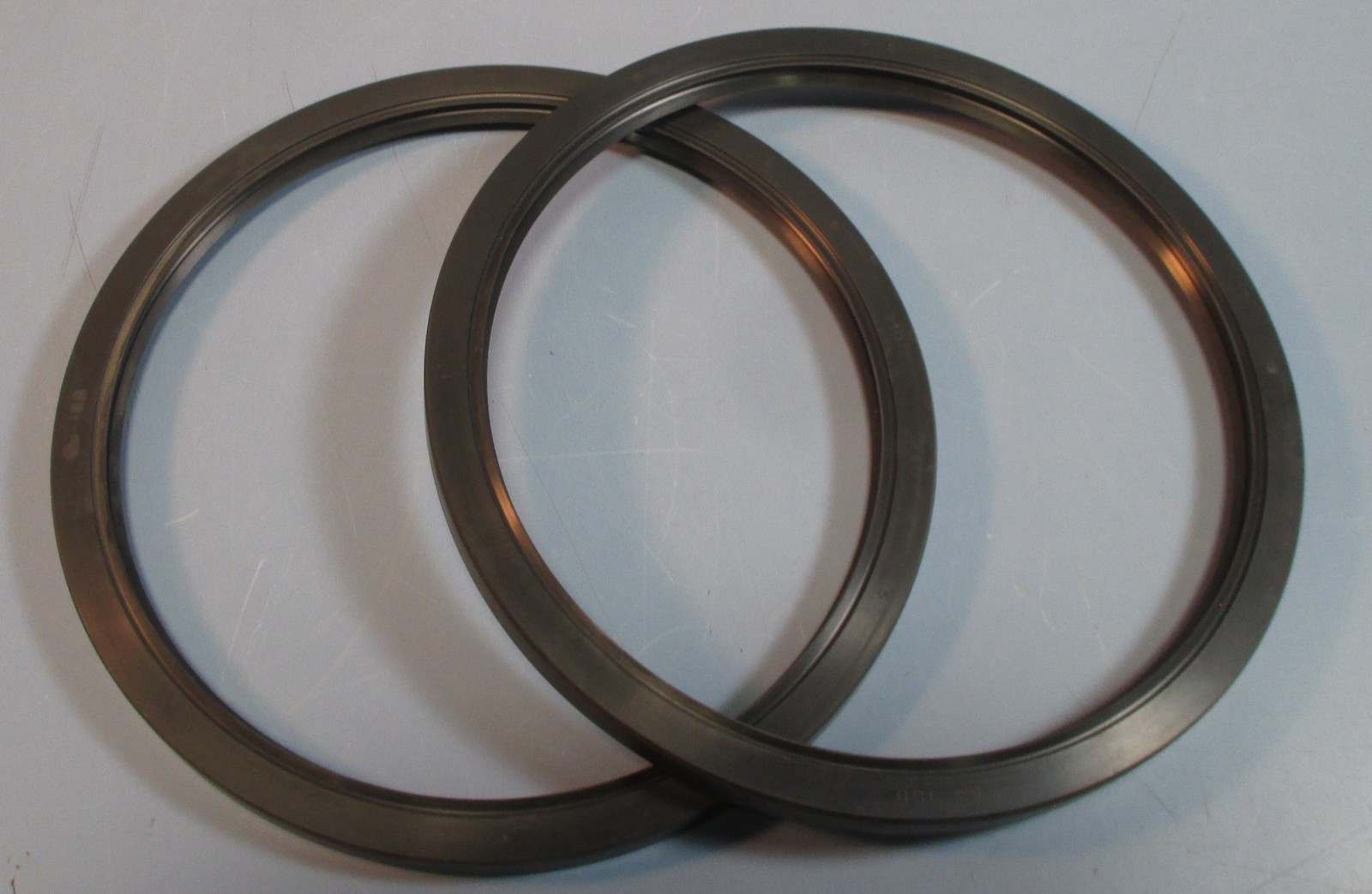 NDK NDK-ISD Oil Seal 8-1/4″ ID x 9-7/16″ OD D 210 240 15 lot of 2