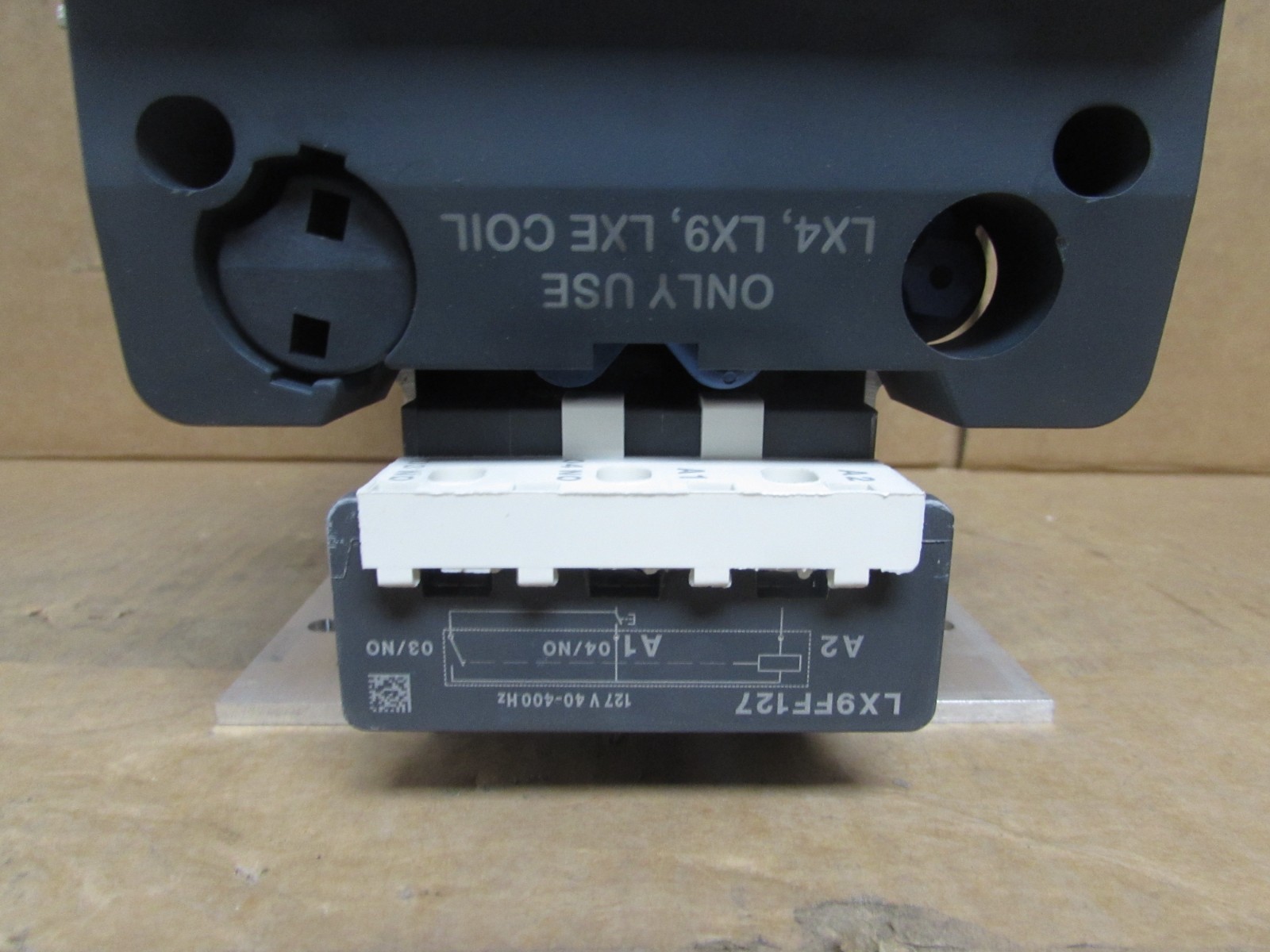 SCHNEIDER LC1F1154G7 4-POLE CONT. 200AMP COIL VOLT:110Vdc ( NEW IN BOX!!!!!!!! )