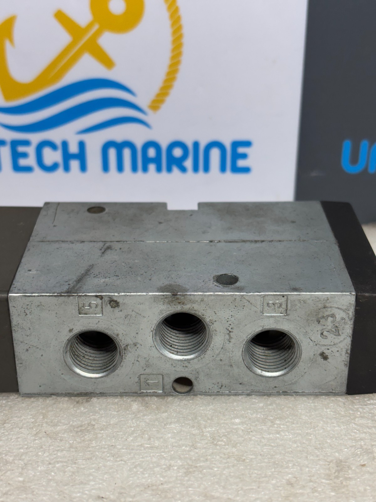 Aventics Pneumatic 5 by 2 Directional valve 5634650100 – 563 465 010 0