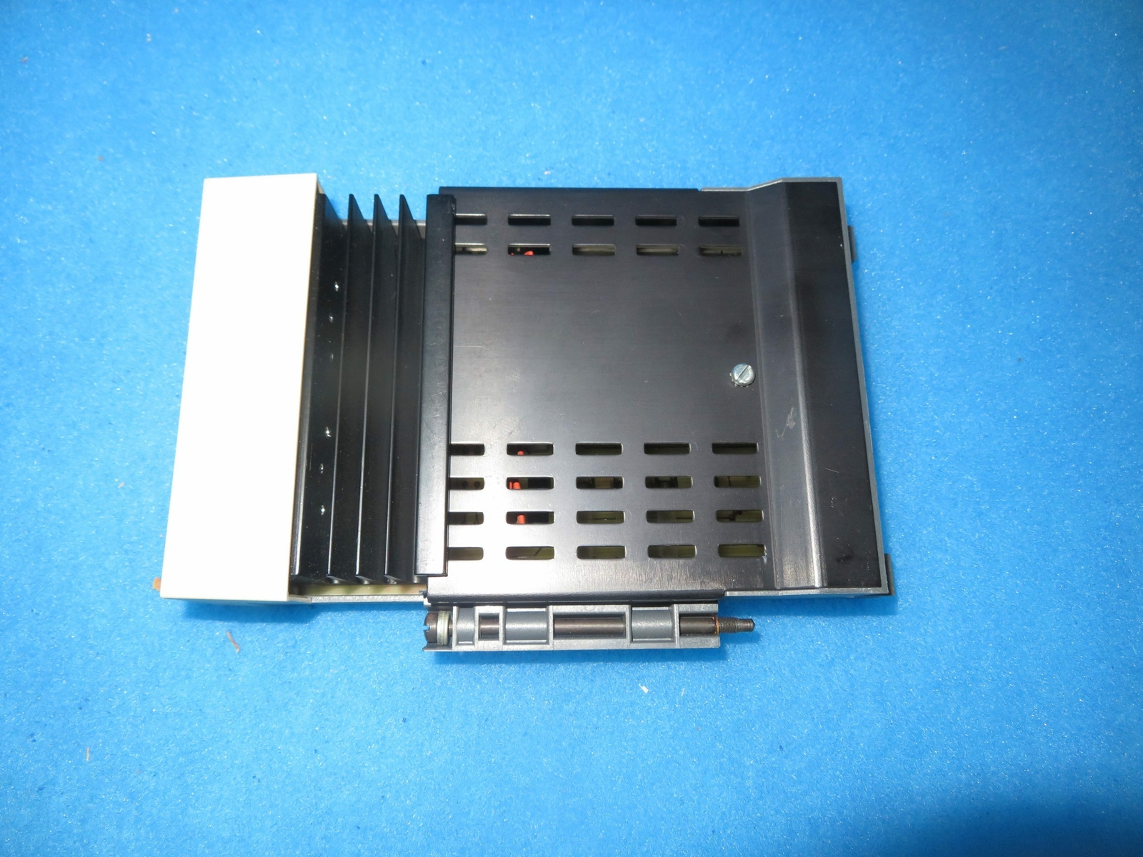 New Allen Bradley 1777-OA AC Output Module + 1 Year Warranty
