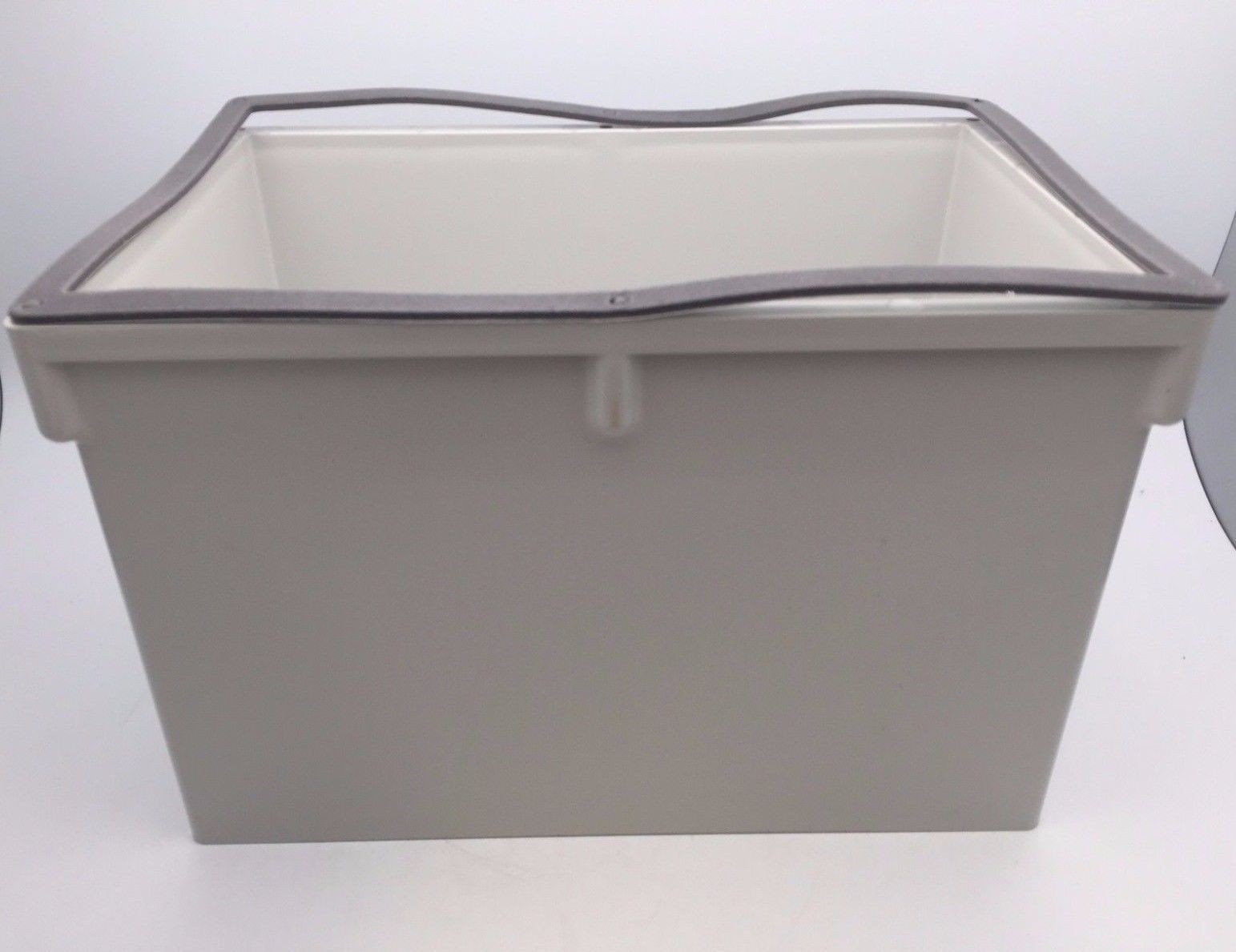 Clipsal Adaptable Box 265/7D Grey with Gasket PVC Lid 300 x 200 x 200 mm IP56