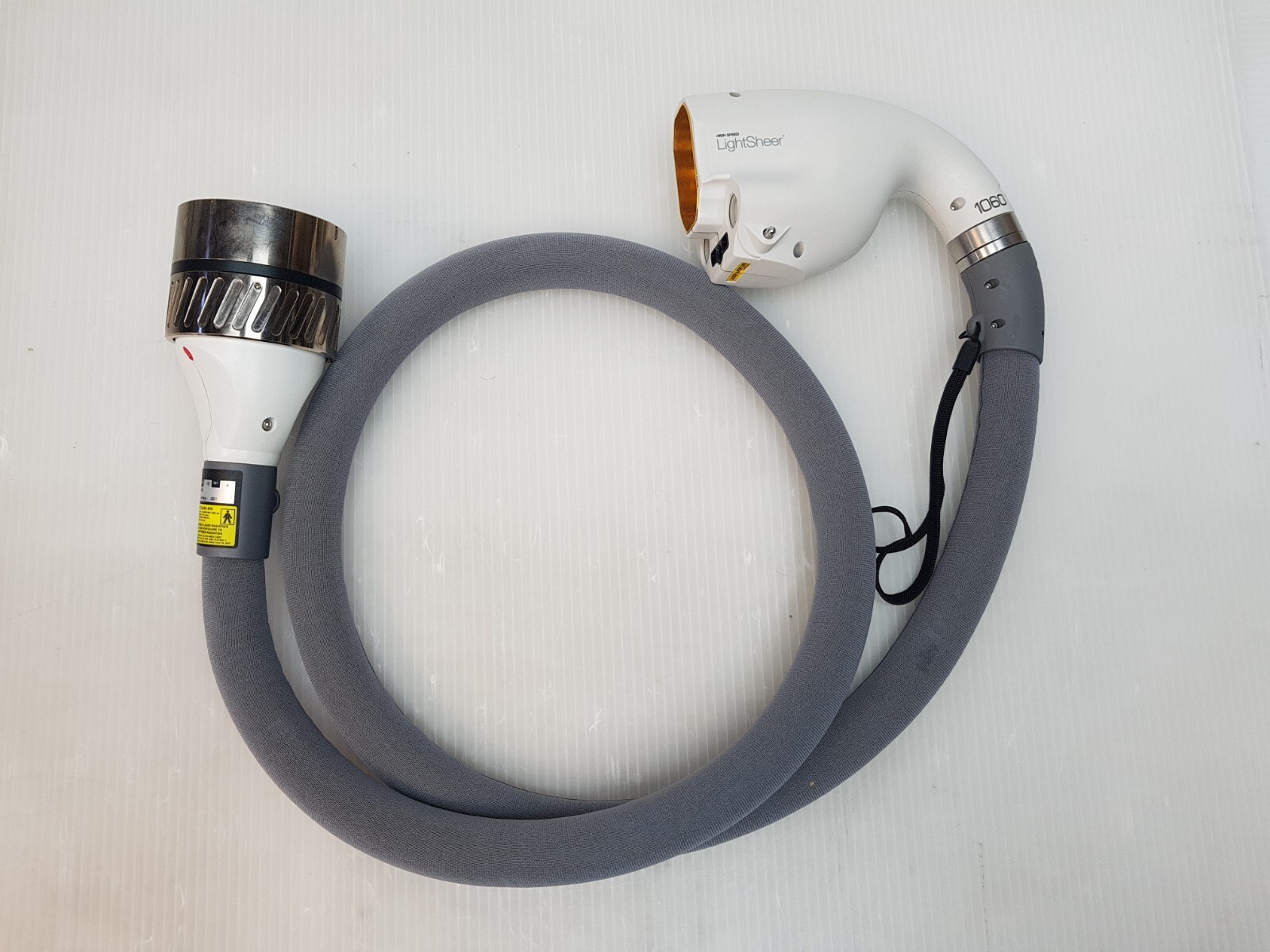 Lumenis HIGH SPEED LightSheer 1060nm SA-10030710 REV: A UNIVERSAL HANDPIECE