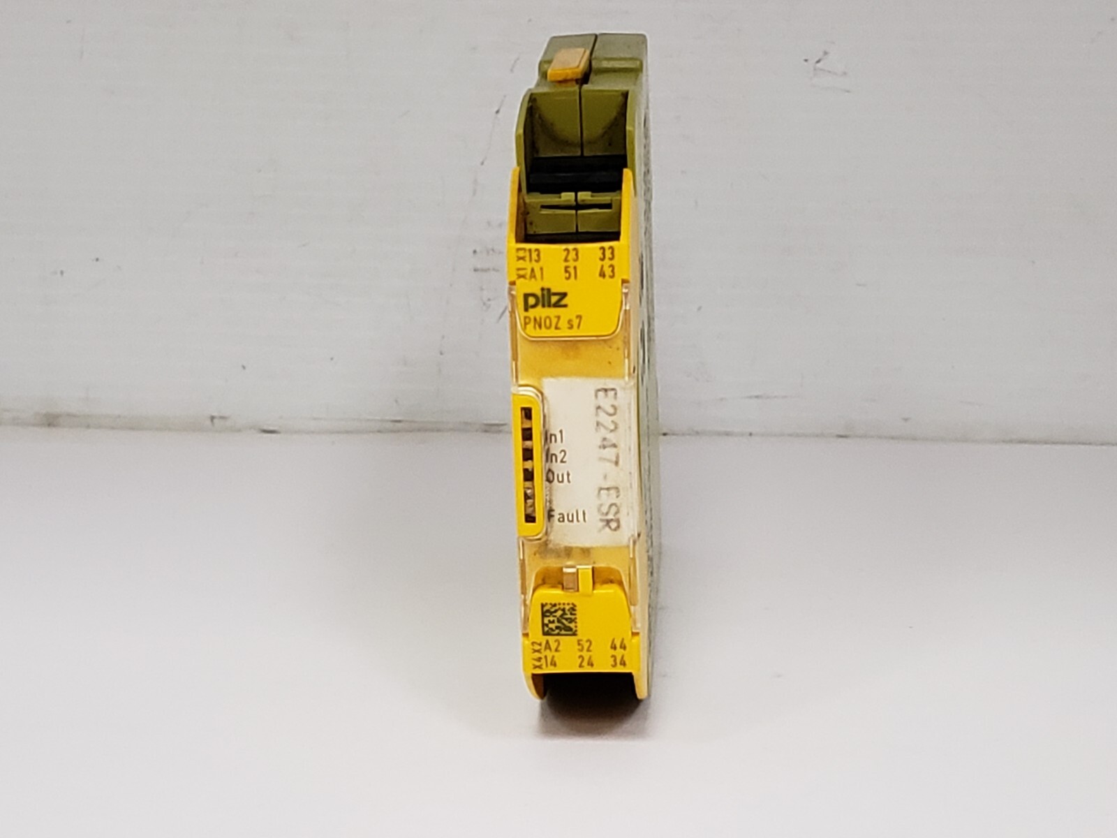 PILZ PNOZ S7 24VDC 4N/O 1N/C SAFETY RELAY (750107)