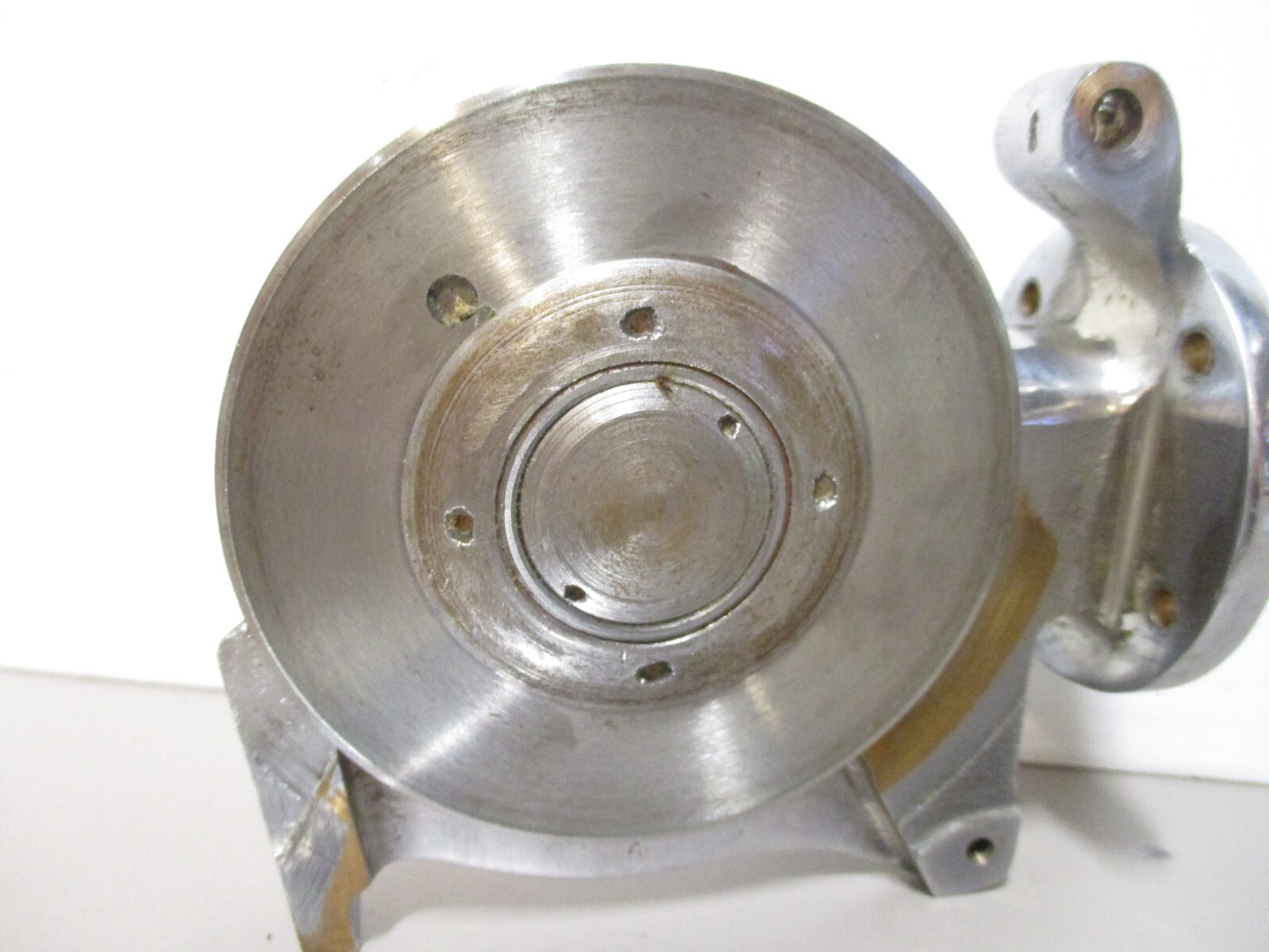 Gearbox Cutter Wheel Carrier 4″ for Vintage Wolf Model R Electric Fabric Cutter
