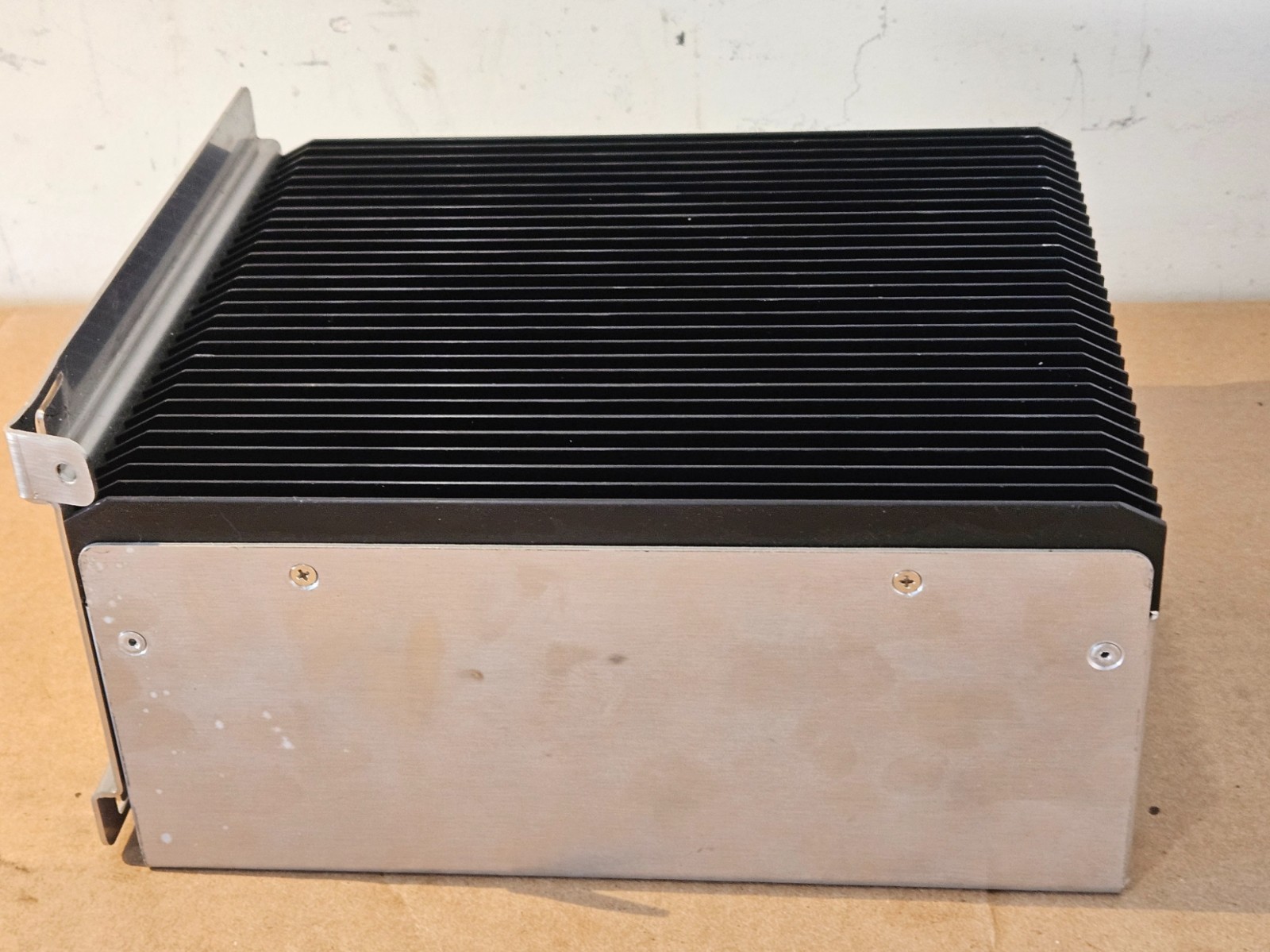 InoNet Concepion-Cx2 M3701CAW Industrial PC 6–32V DC Windows XP Pro Embedded