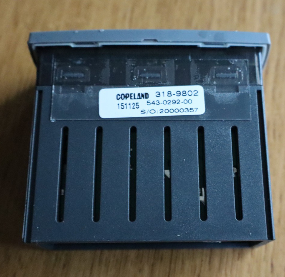 Emerson Temperature Control 318-9802 / Dixell XR60CX -5N1F1-U 543-0292-00