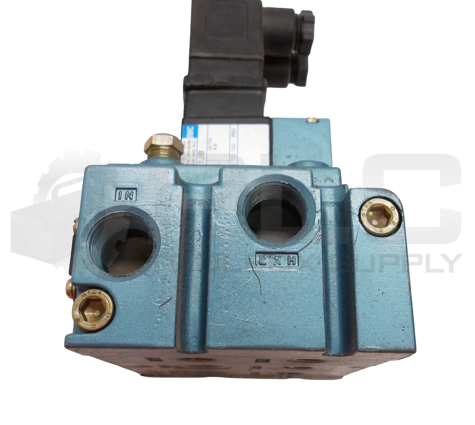 NEW MAC (2) PME-111JB VALVE W/ 913B-RA PNEUMATIC VALVE W/ (2) 913B-PM-111JB