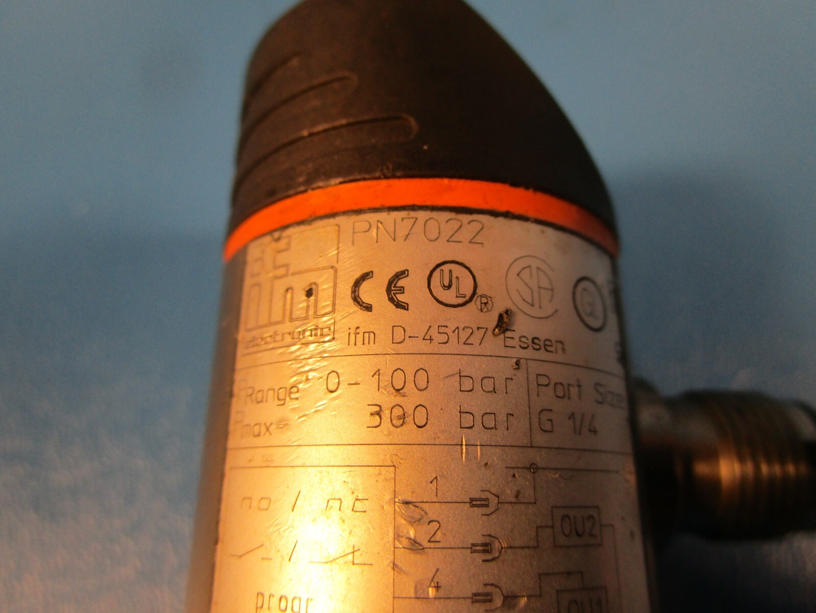USED IFM PN7022 Pressure sensor with display, Electronic Pressure Monitor Sensor
