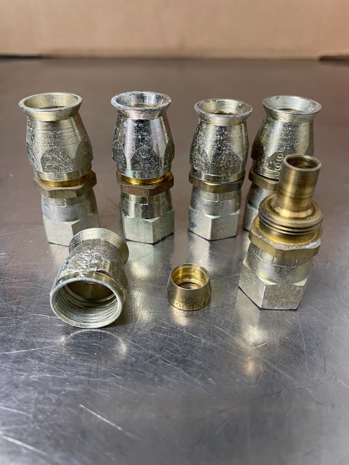 Eaton Aeroquip FBM-1103 fitting 3/8 AN 06 LOT of 5 PCS