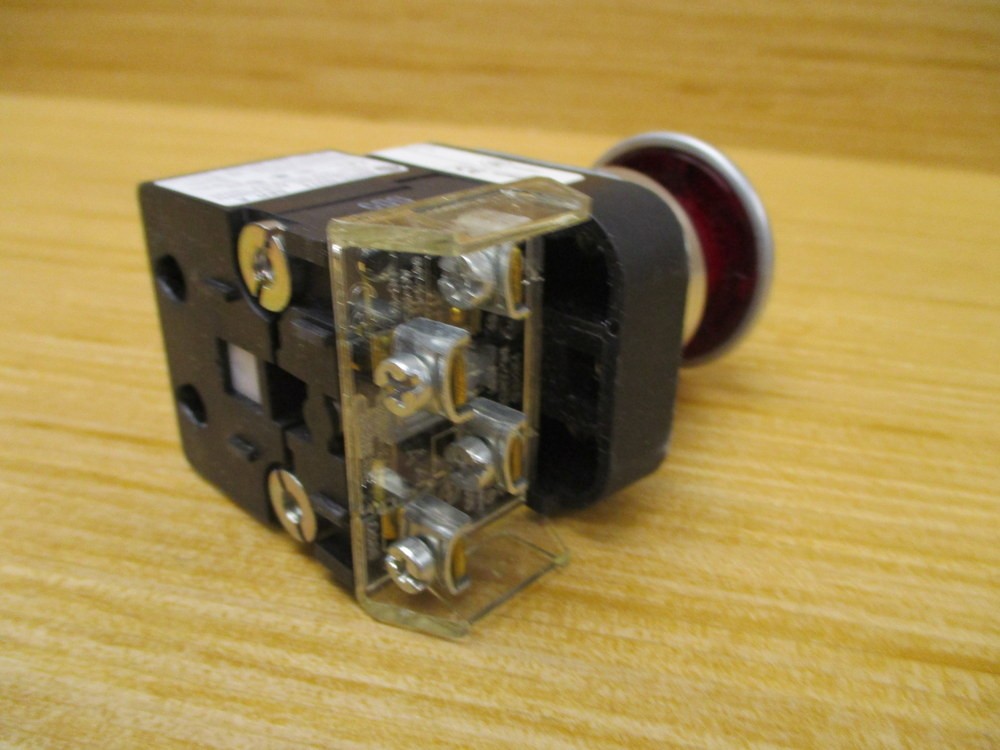 Allen Bradley 800T-FXQH2RA1 Push/Pull Device
