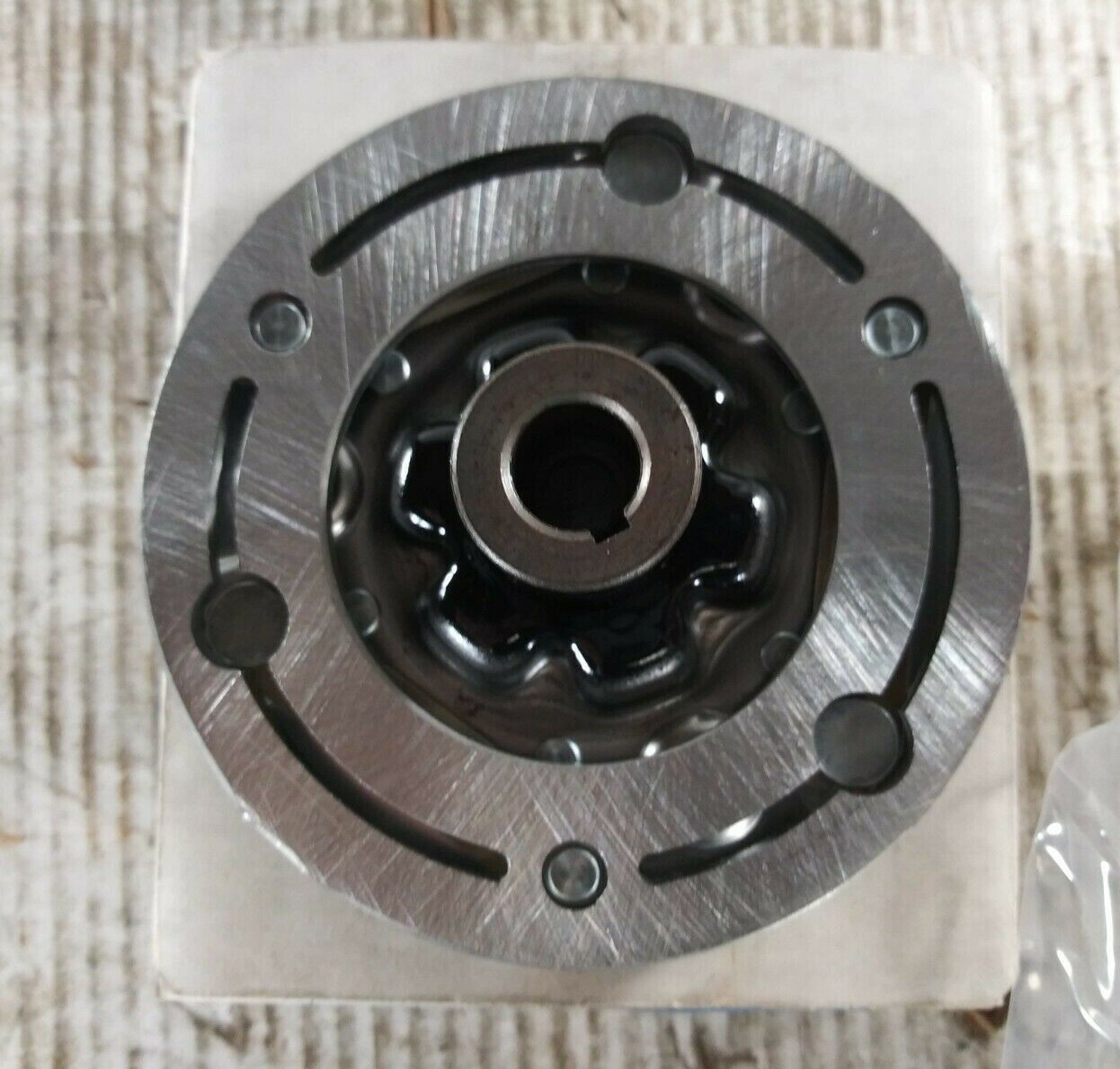1 NEW FRIGETTE 205-388 A/C COMPRESSOR CLUTCH HUB NIB ***MAKE OFFER***