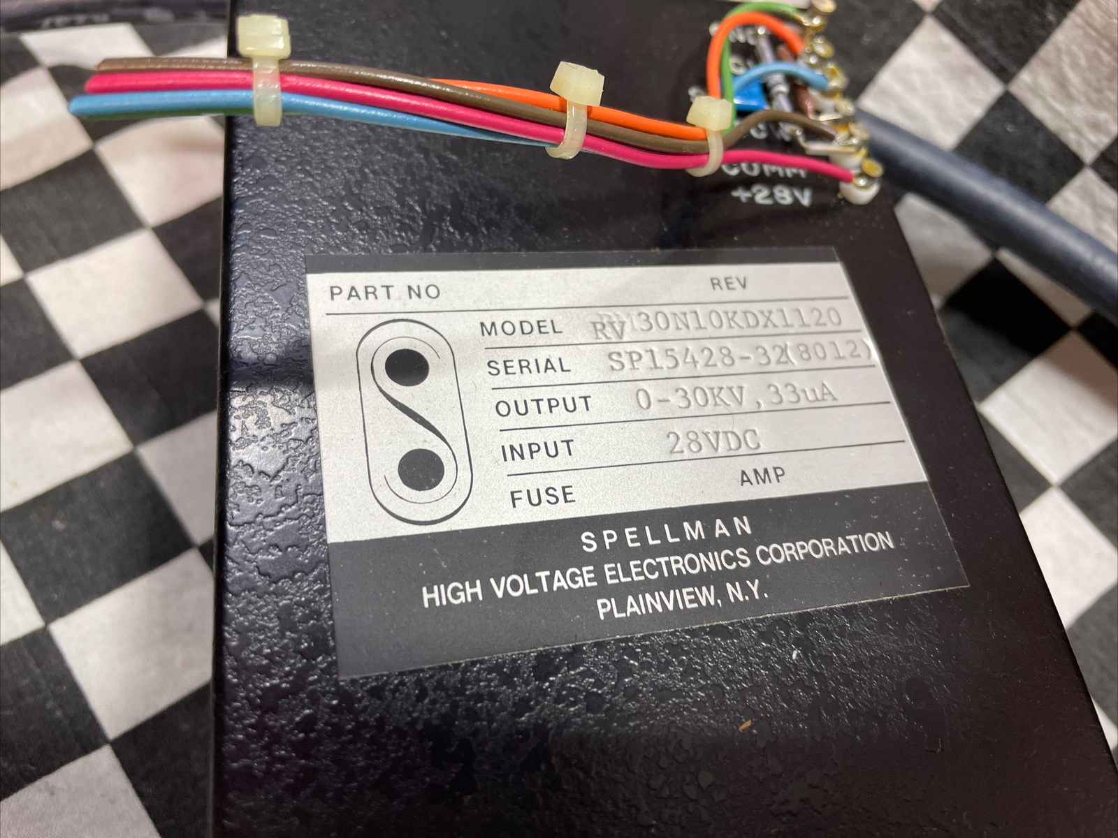 SPELLMAN POWER SUPPLY 0-30KV,33uA, INPUT: 28VDC, RV30N10KDX1120, w/ CABLE 4 FT
