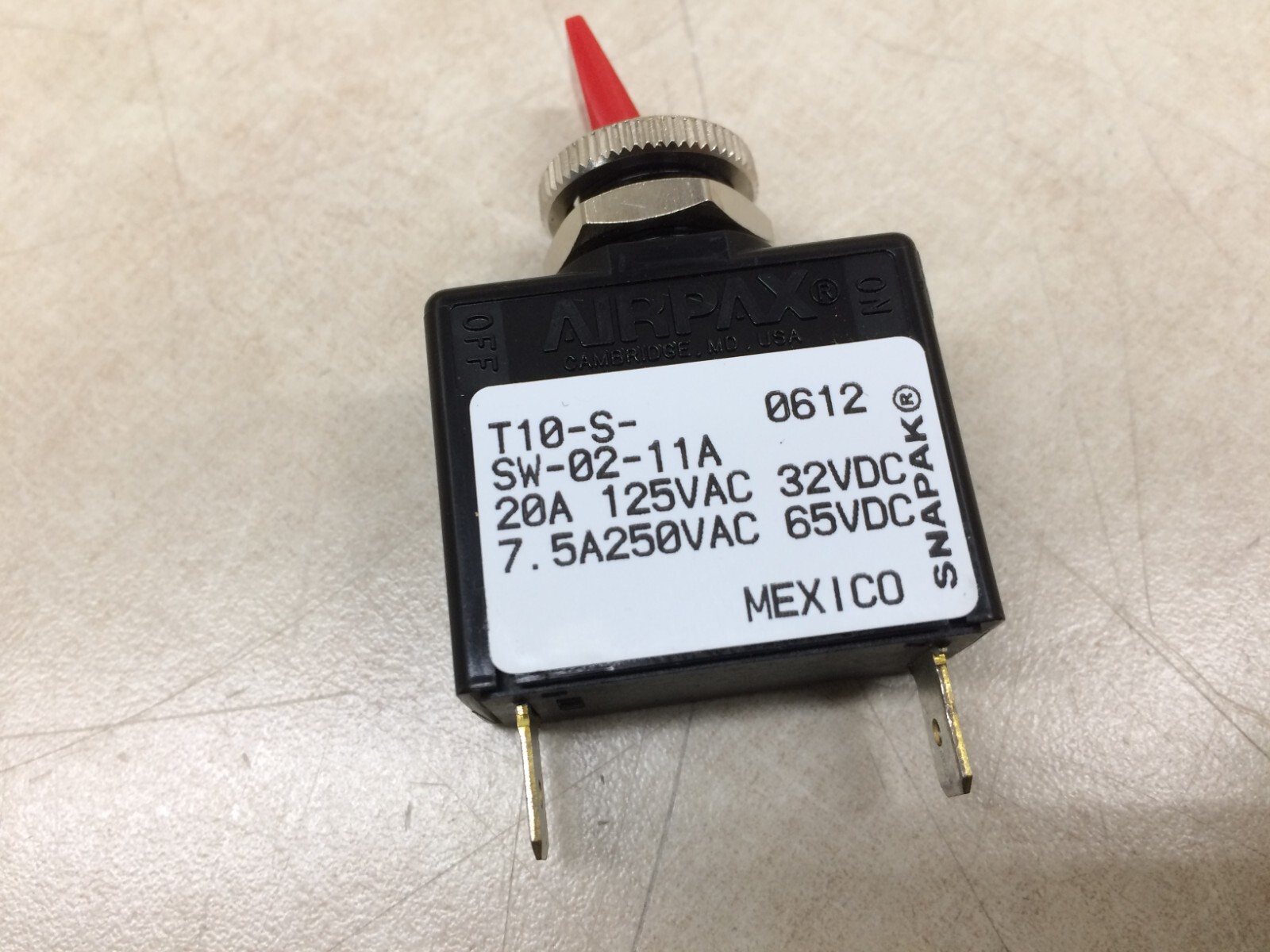 Airpax Hydraulic Magnetic Circuit T10-S-SW-02-11A Snapak Switch Paddle Handle