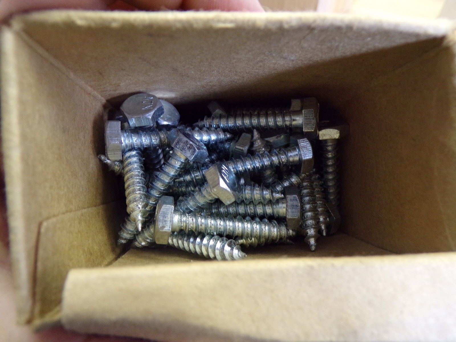 NEW Lag Screw Coarse Thread Hex-Head 1/4″ x 1-1/2″ 01260, Lot of 65
