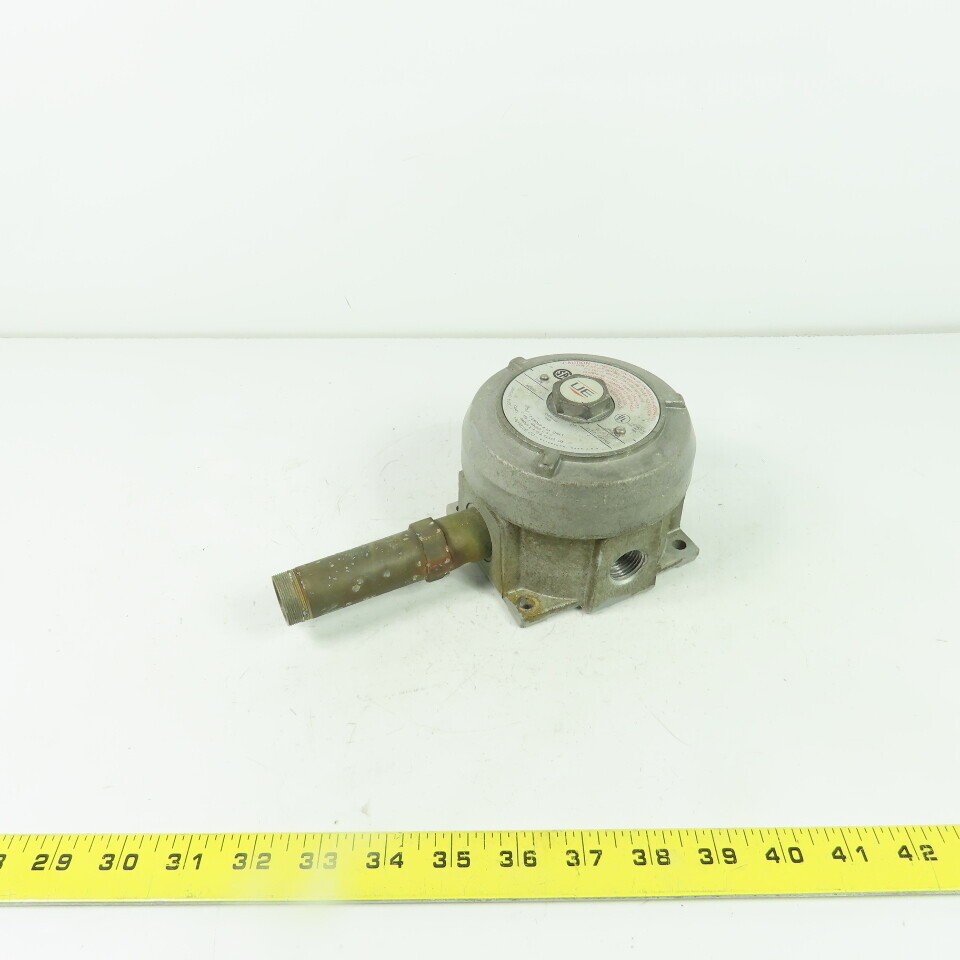 UE United Electric 7439 Temperature Switch125/250VAC 25-¦-325-¦F