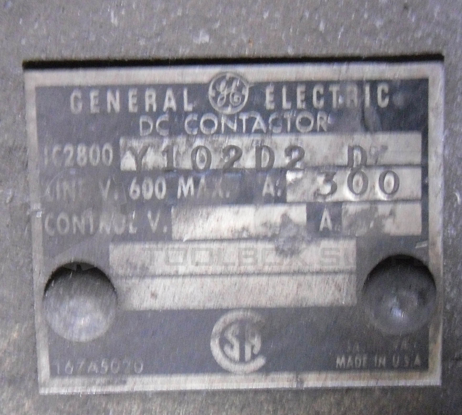 GENERAL ELECTRIC IC2800Y102D2 DC CONTACTOR 600V 300A W/ 22D75G2A COIL 230-250VDC