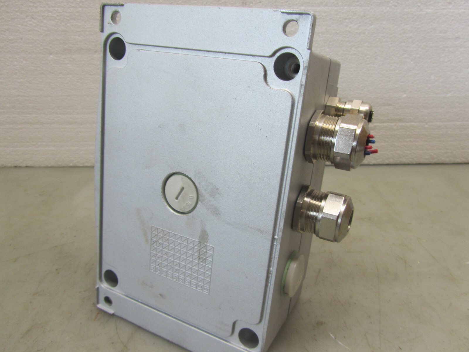 VAISALA HMT335 HUMIDITY & TEMPERATURE TRANSMITTER