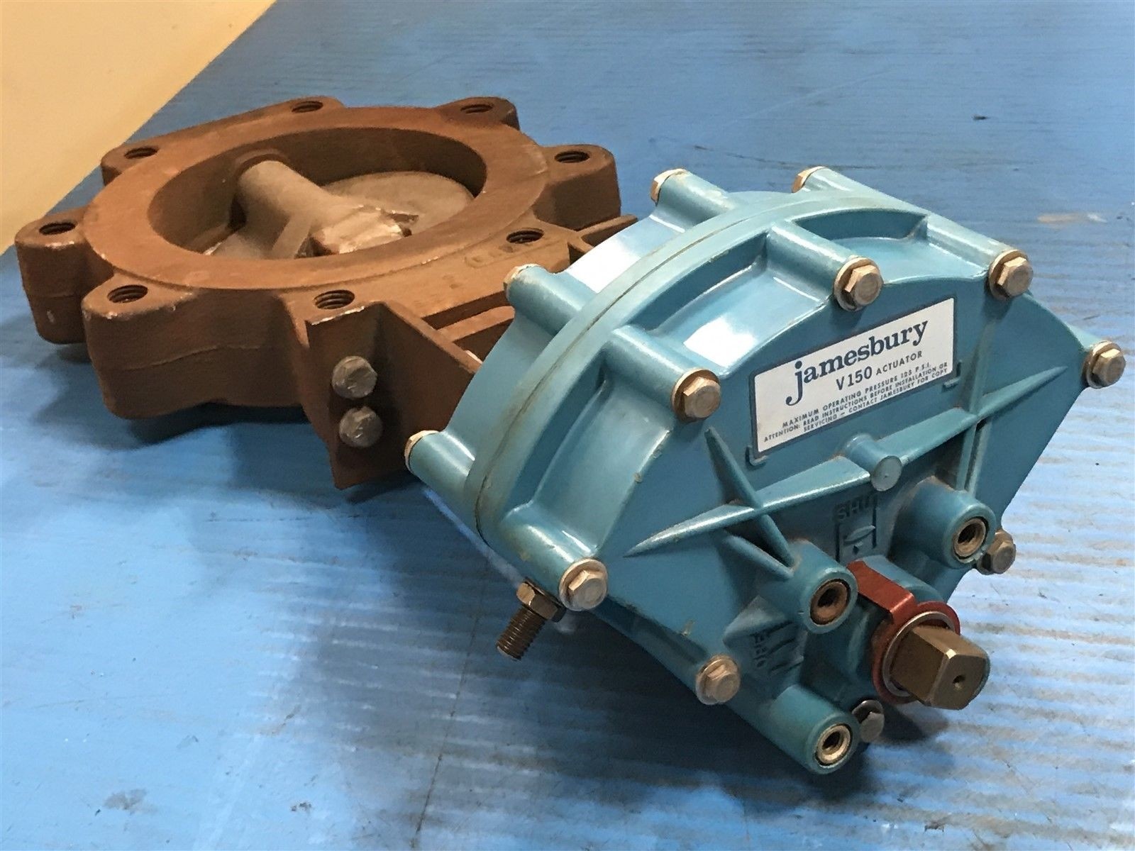 USED JAMESBURY 6 815L-11-21EH-TT BUTTERLY VALVE WITH V150 ACTUATOR (4C)