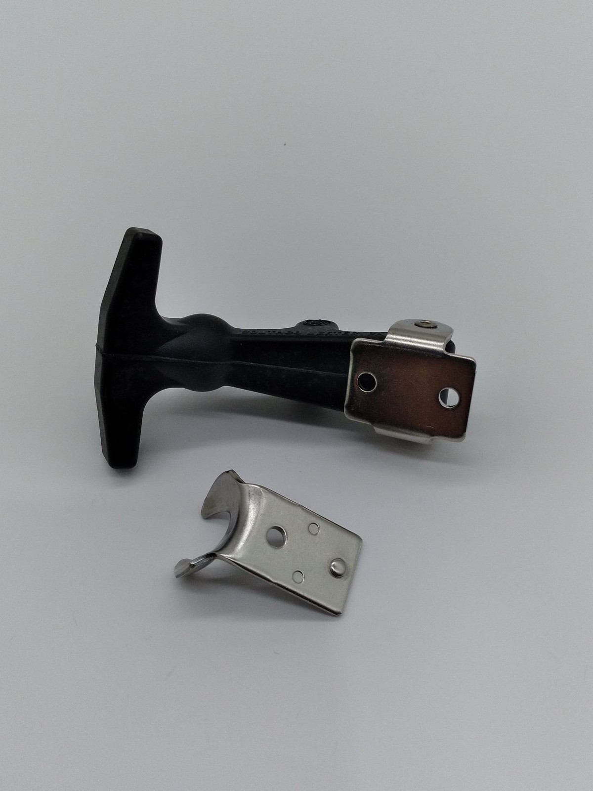 Southco 37-10-071-20 Flex Draw T-Handle