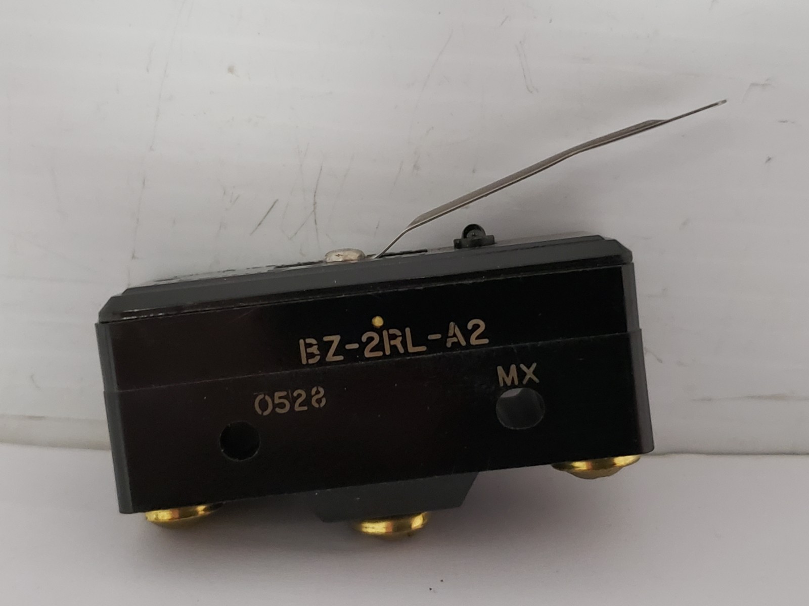 MICRO SWITCH BZ-2RL-A2 LIMIT SWITCH LEVER SPDT 15A 125/480V