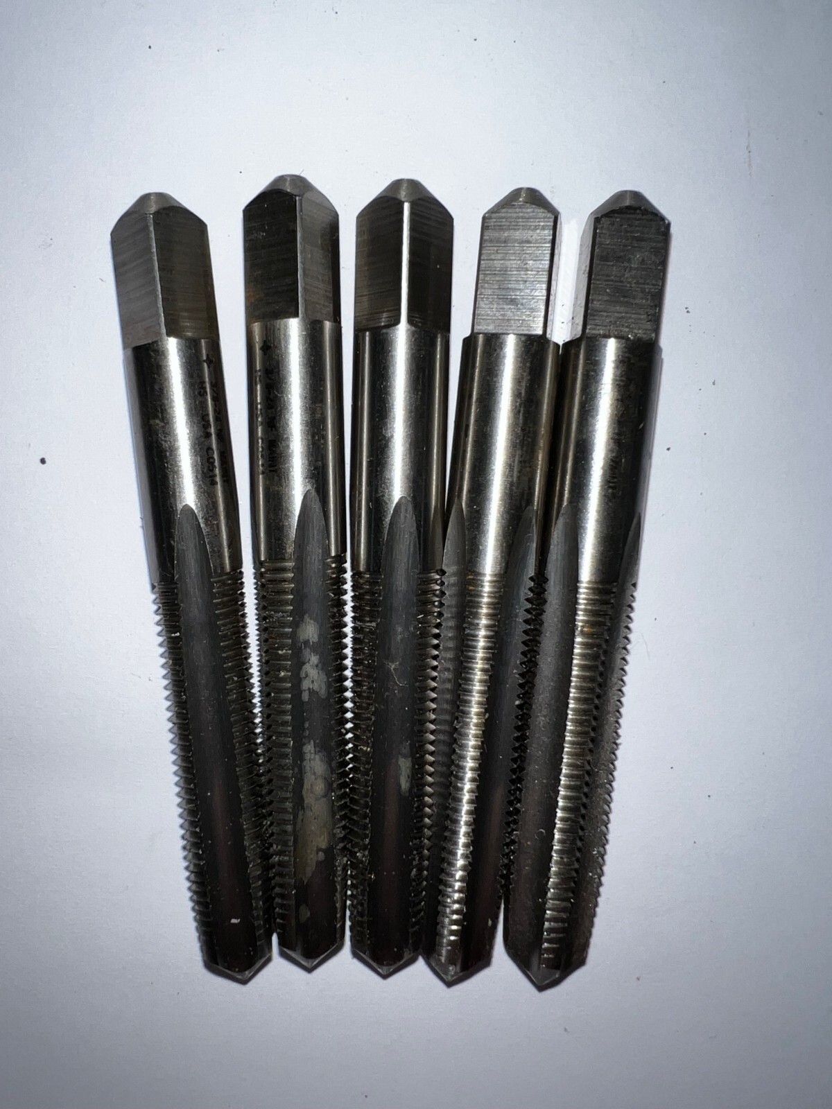 CLEVELAND POINT TAP 4 FLUTE 3/8″-24 NF HS 1-3/4″ LOC 3-1/4″ OAL LOT OF 5*