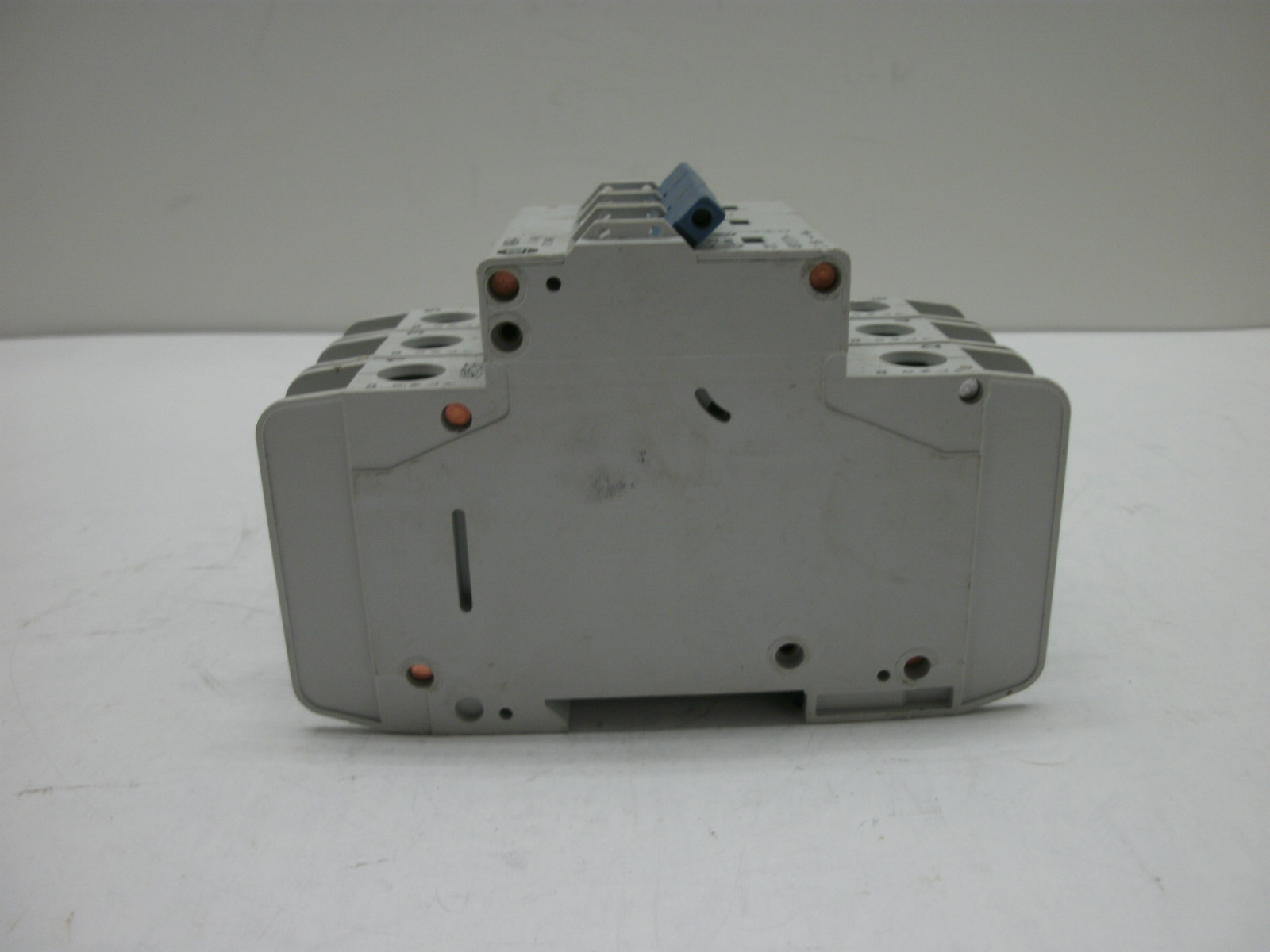 ALLEN BRADLEY 1489-A3C160 SER A CIRCUIT BREAKER 16 AMP 3 POLE 480Y/277V~