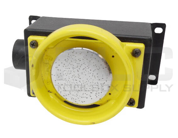 NEW REES 04917-212 HD PUSH BUTTON MOUNTED W/ ENCLOSURE & RING GUARD 2-3/4″