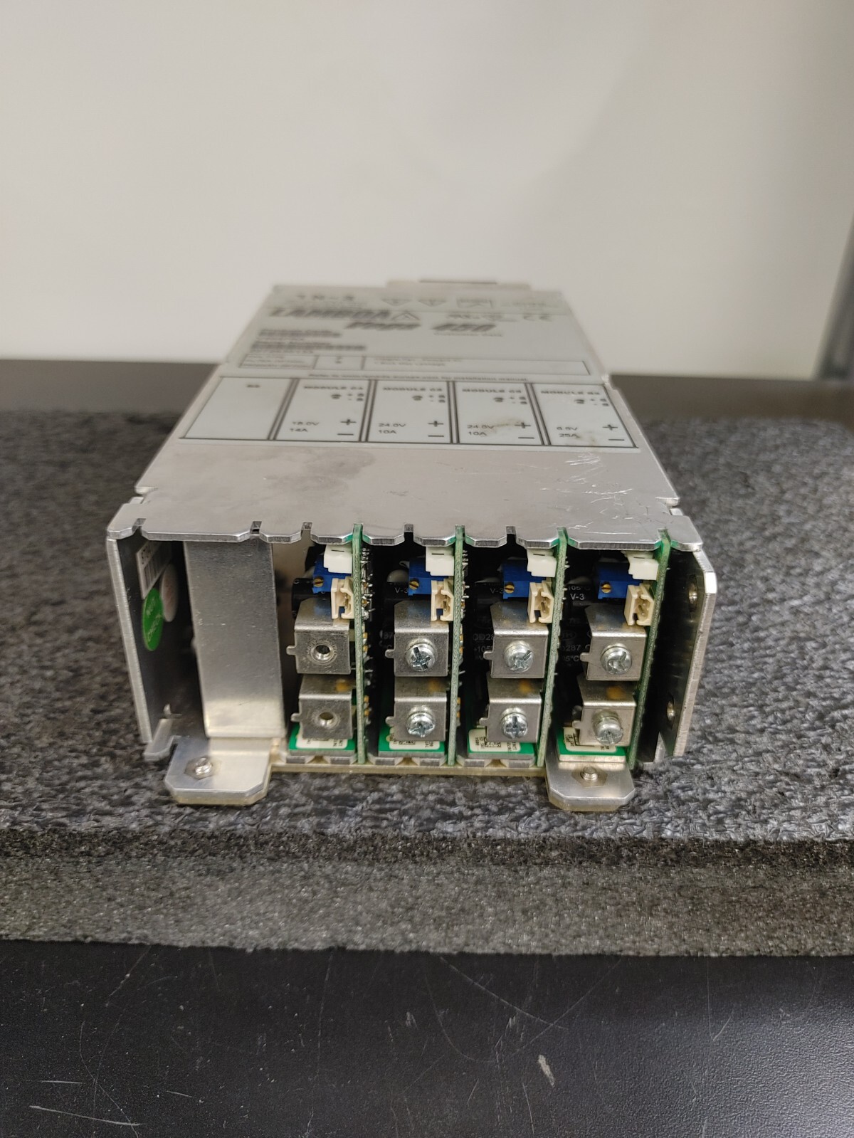LAMBDA VEGA 450 V404PRX AC-DC Power Supply