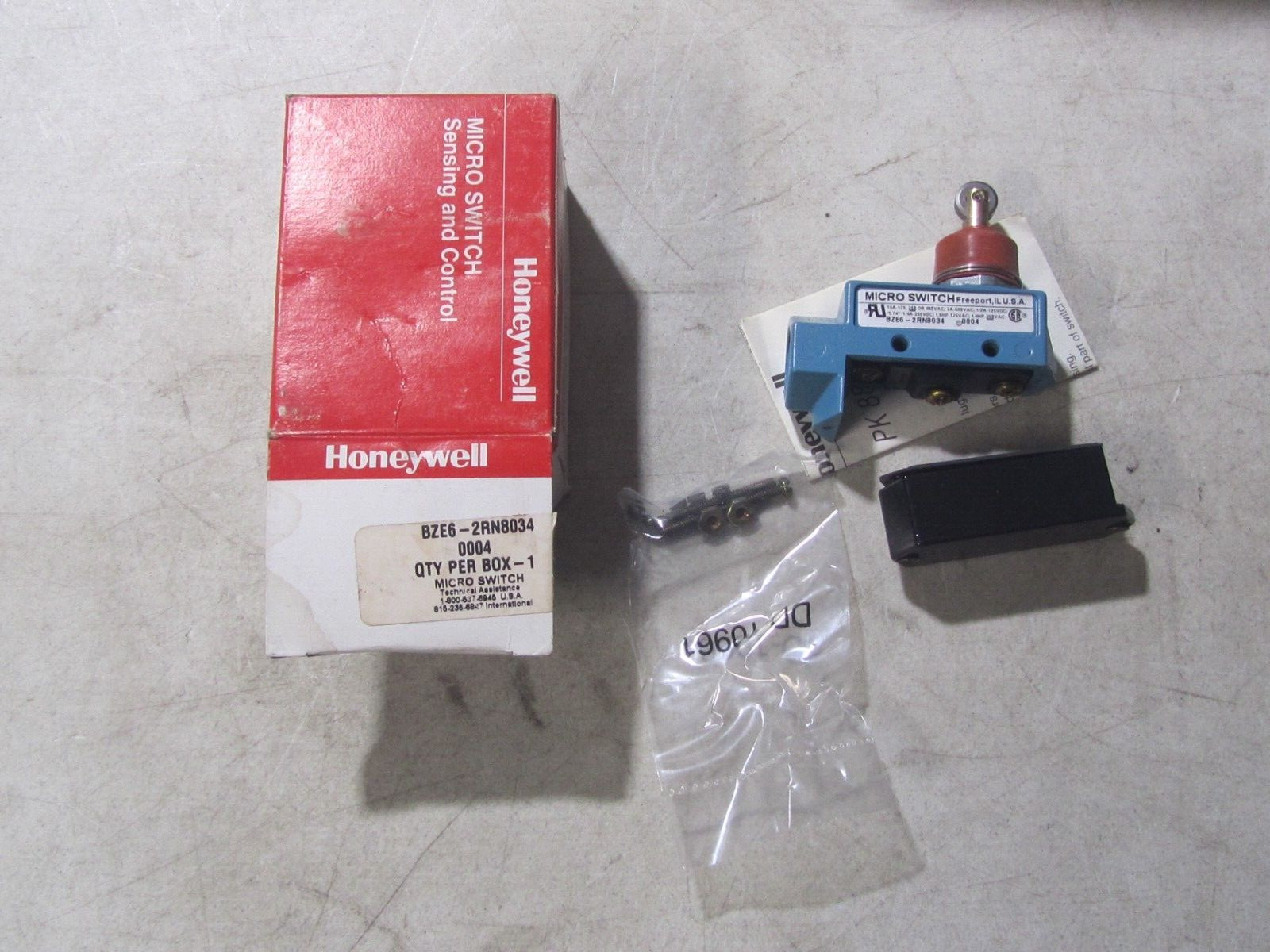 Honeywell BZE6-2RN8034 Switch Limit N.O./N.C. SPDT Top Roller Plunger Screw M…