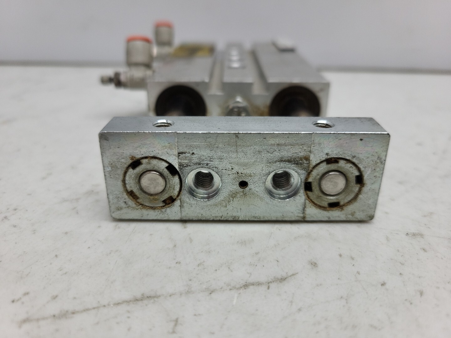 Festo DPZ-20-40-P-A Twin Cylinder Dual Piston 20mm Bore 40mm Stroke 32695 Used