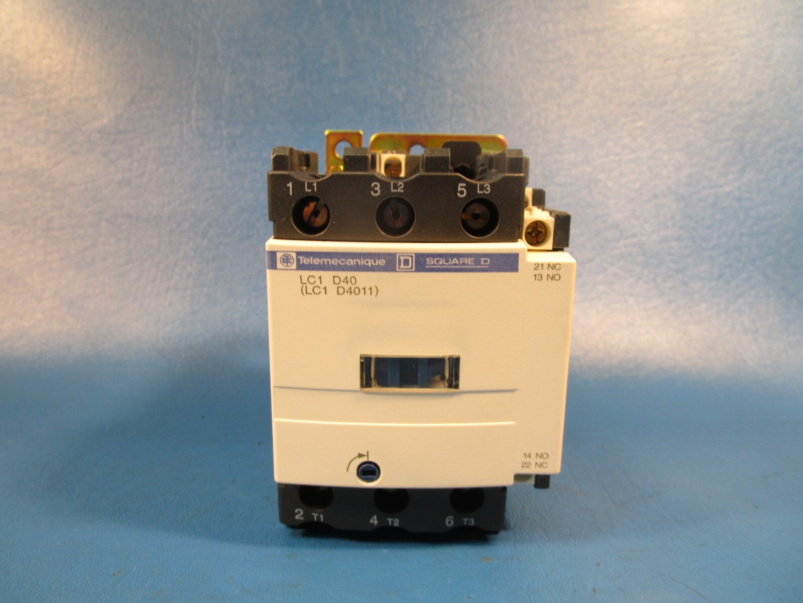 Telemecanique LC1 D4011 E6 Contactor, 48V 60Hz, 18.5kw 400V 30HP-460V, Square D