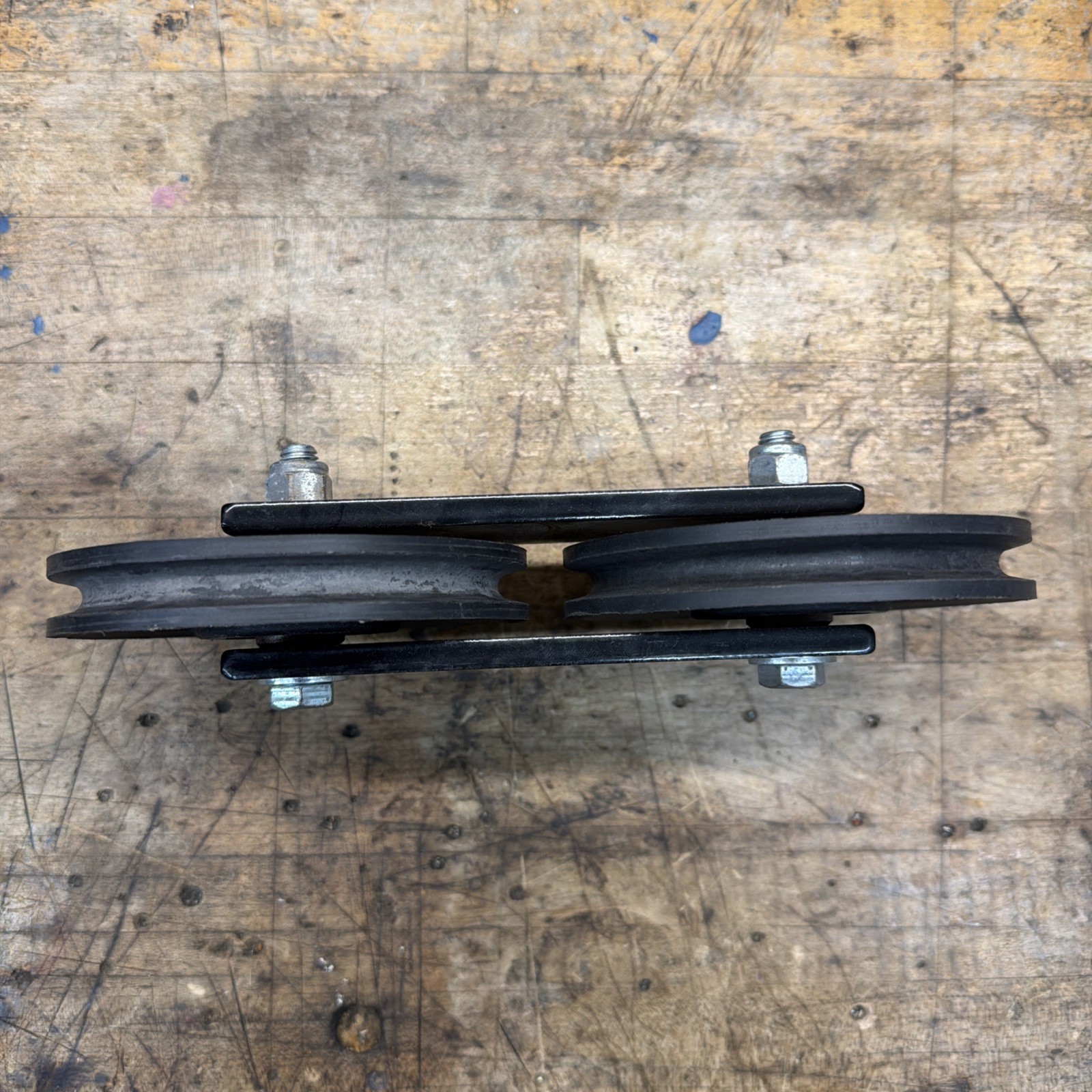 LOT OF 2 FENNER DRIVES ROUND BELT IDLER PULLEY 1/4 CABLE 4.5 With Connection Bar