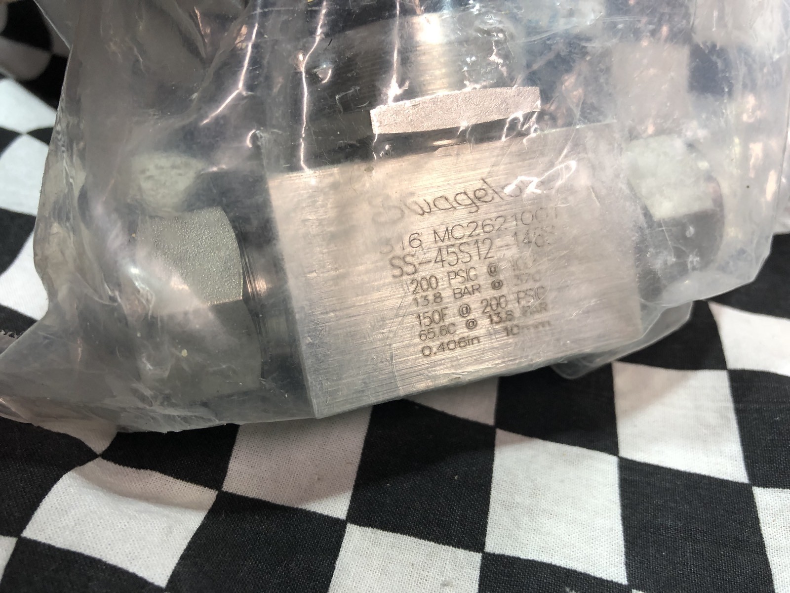 SWAGELOK BALL VALVE 3/4″,6.4 Cv, SC-11, SS-45S12-1466, SHIPSAMEDAY