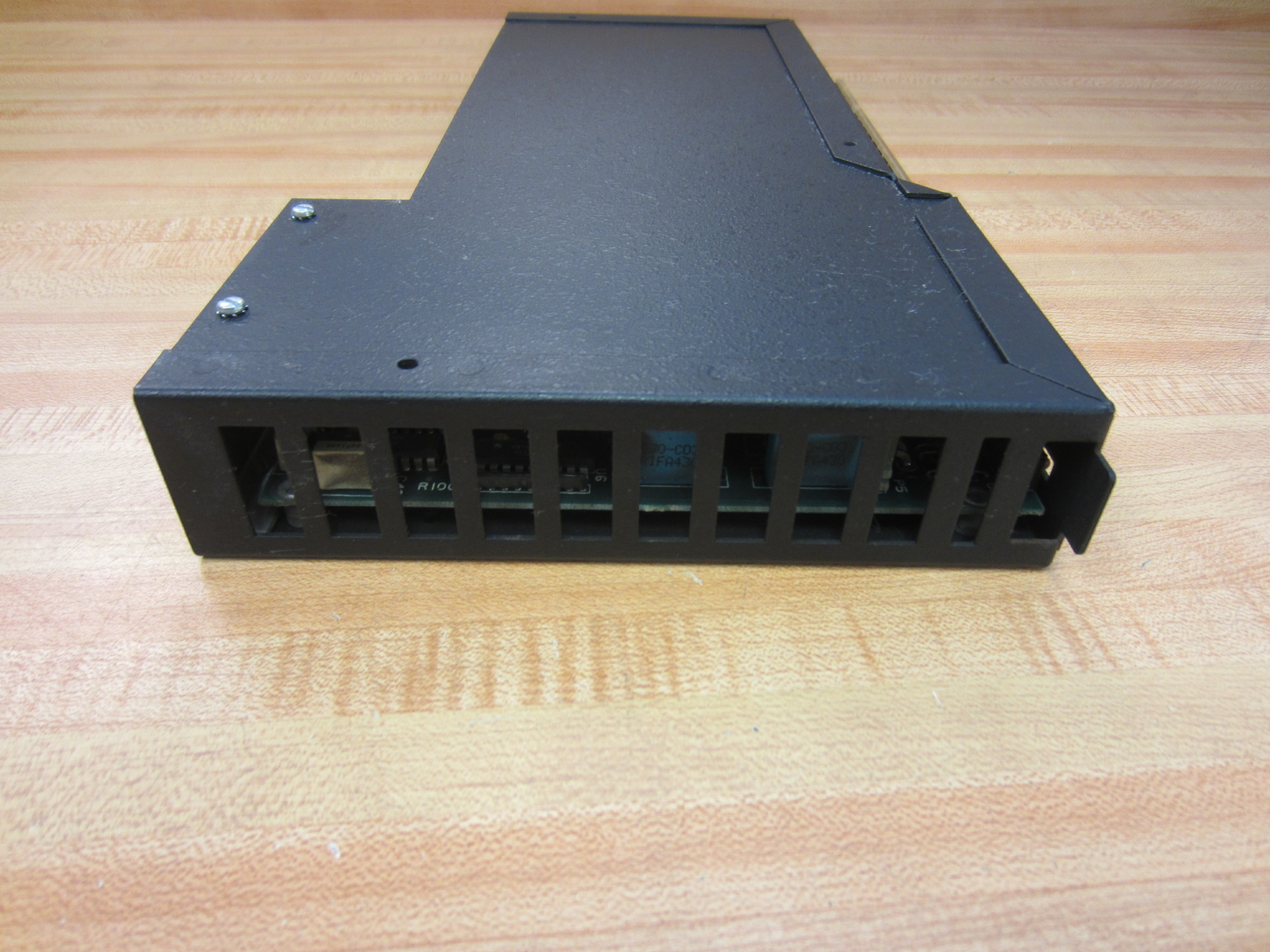 Square D 8030 ROM-221 Output Module 8030ROM221 Series F2