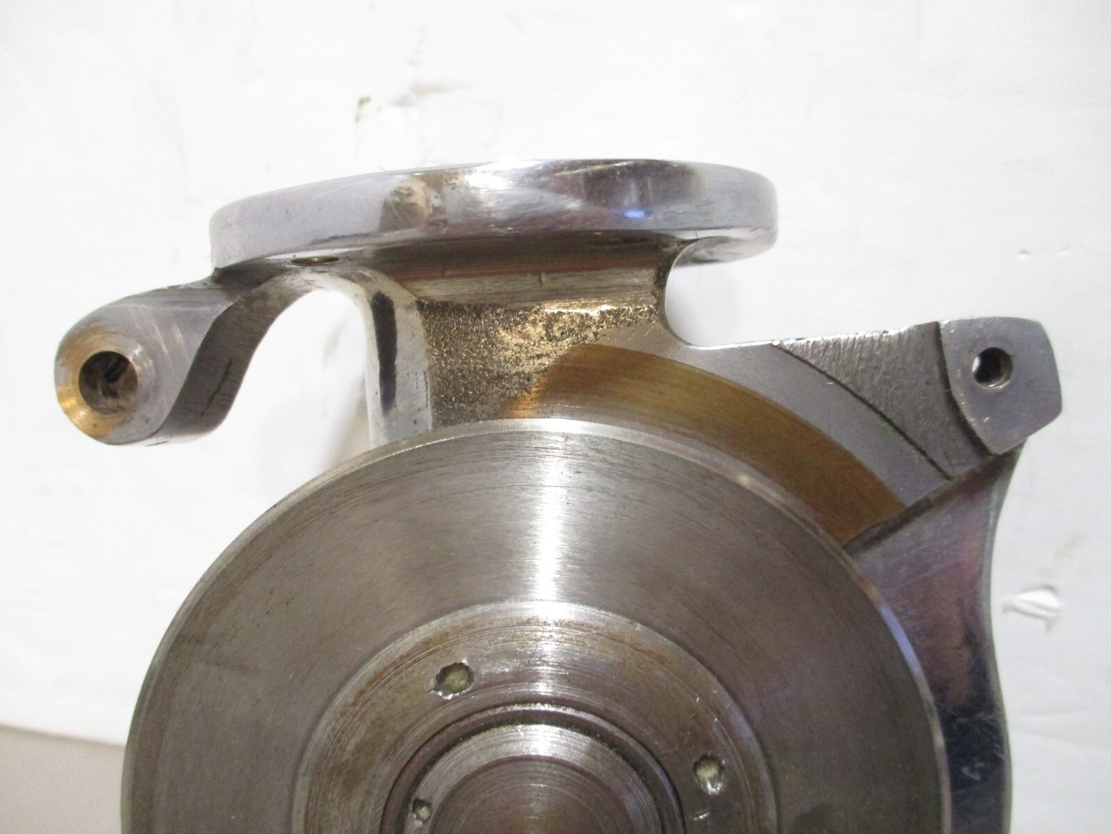 Gearbox Cutter Wheel Carrier 4″ for Vintage Wolf Model R Electric Fabric Cutter