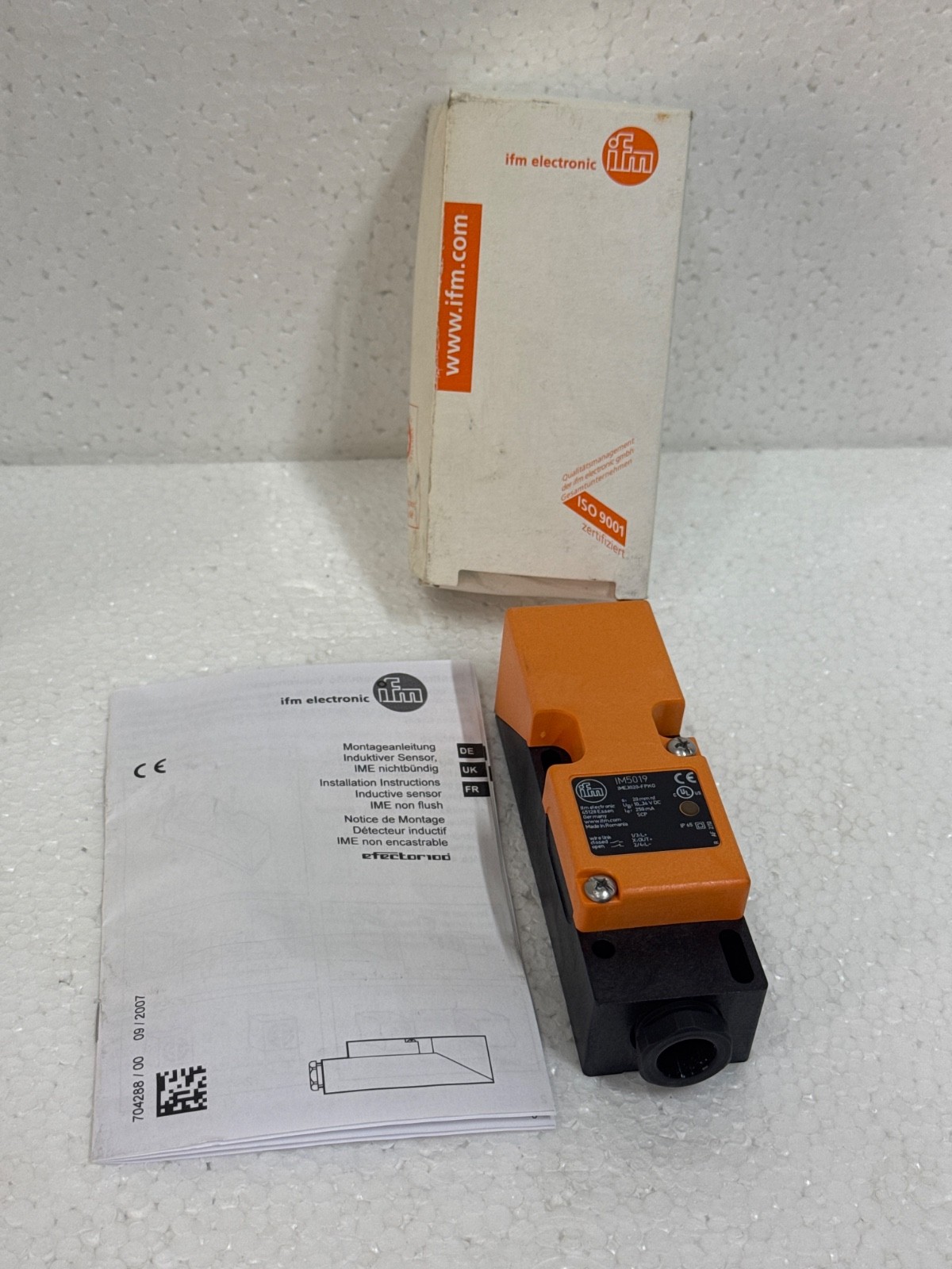 IFM IM5019 IME3020-FPKG Inductive Sensor (old box)