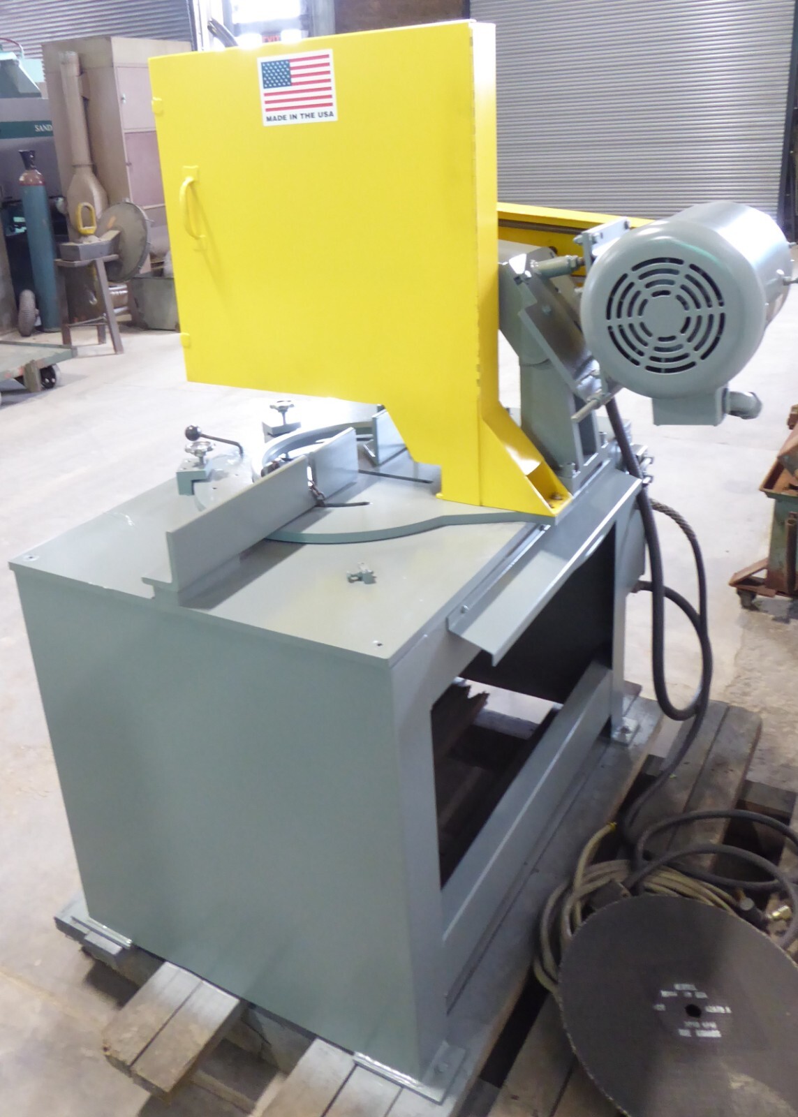 20″/22″ Kalamazoo Abrasive Saw KM20-22, Double Miter, Air Vise, 20 HP, 4″ Solids