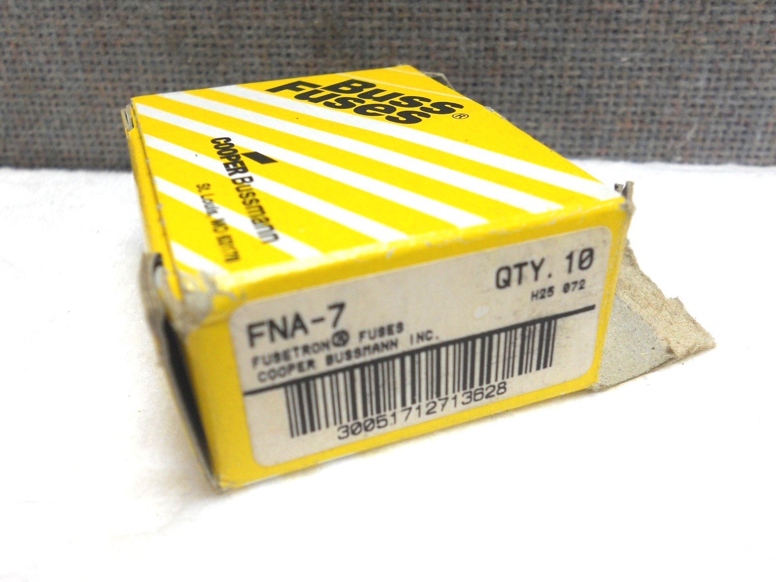 BOX OF 10 COOPER BUSSMANN FUSETRON FUSES FNA-7 NEW FNA7
