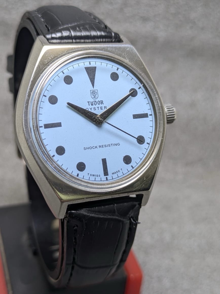 Vintage Tudor Oyster 17 Jewels Manual Winding Swiss Made Men’s Watch