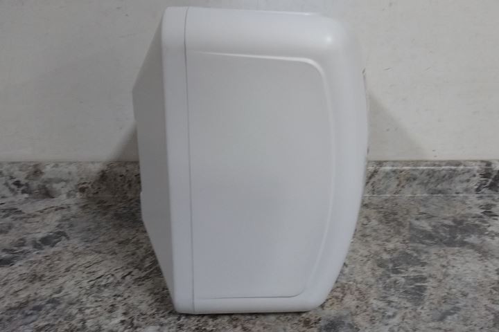 Bosch ES8 7.1 Gal Tank Capacity 120VAC Point-of-Use Water Heater (C)